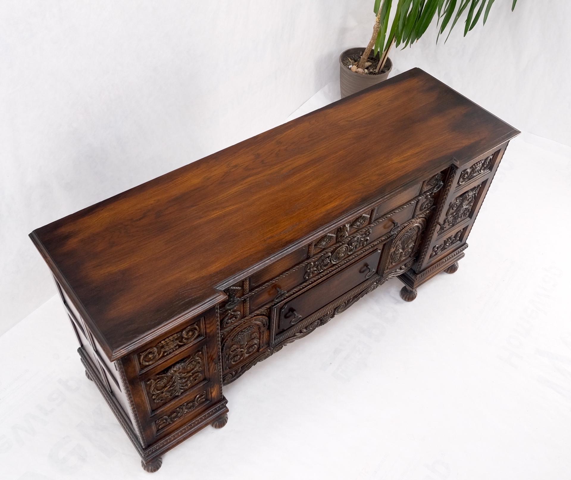 Jacobean Fine Carved Oak Sideboard Credenza Buffet Cabinet Mint For Sale 6