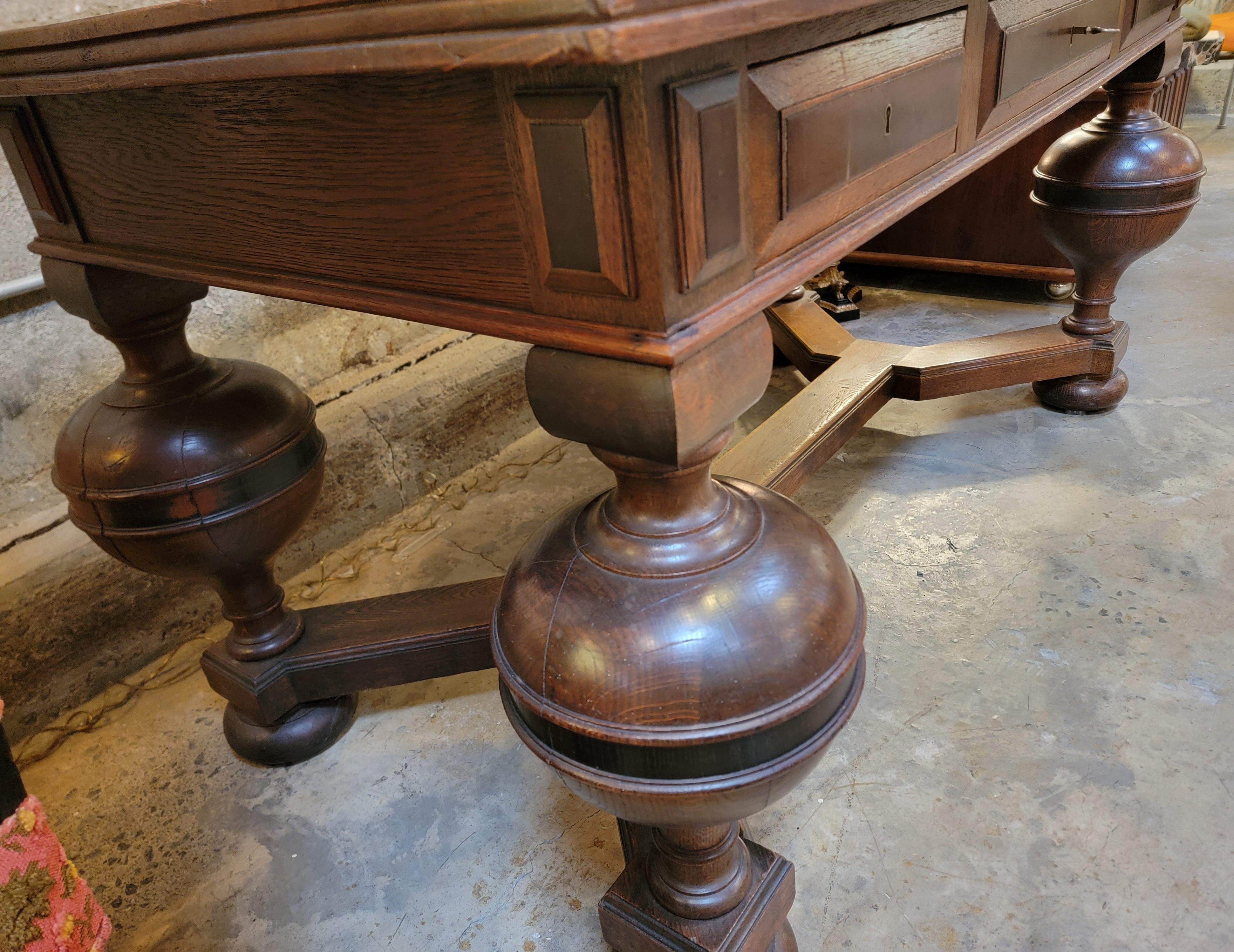 Jacobean Oak Desk / Library Table Early 20th Century For Sale 3