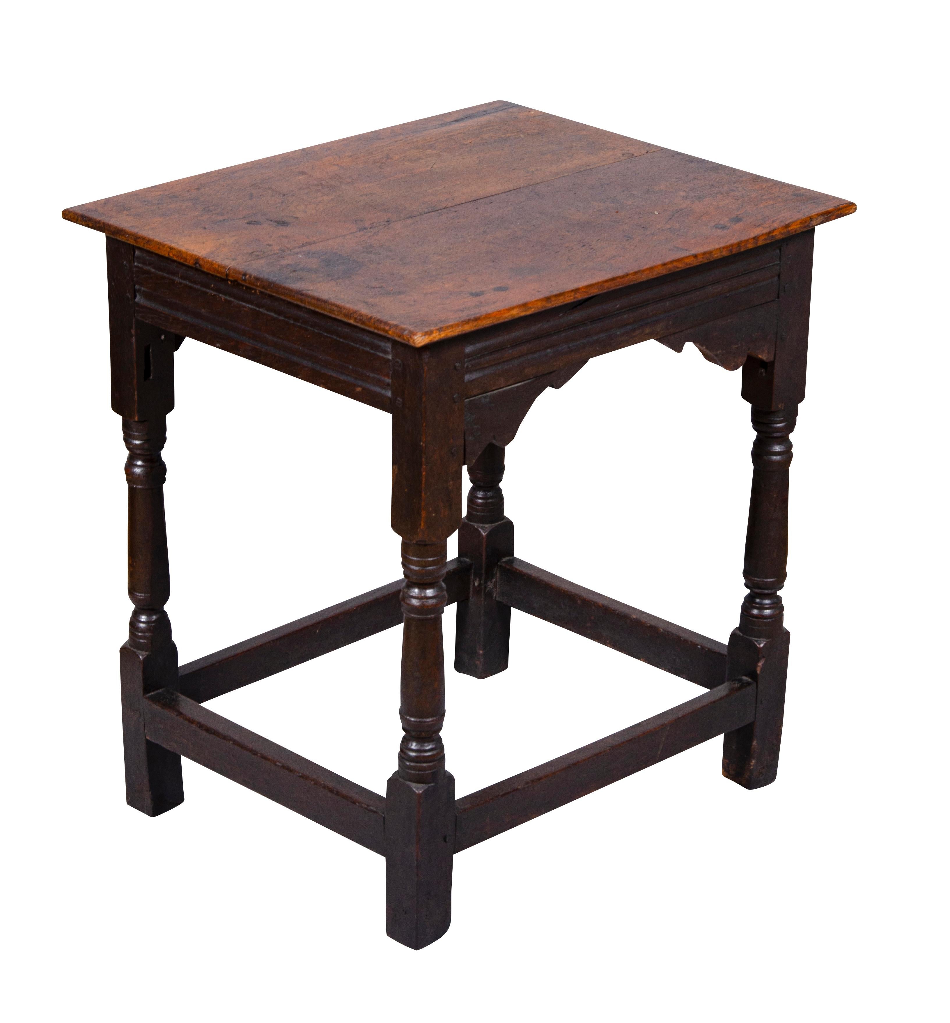 Jacobean Oak Table In Good Condition In Essex, MA