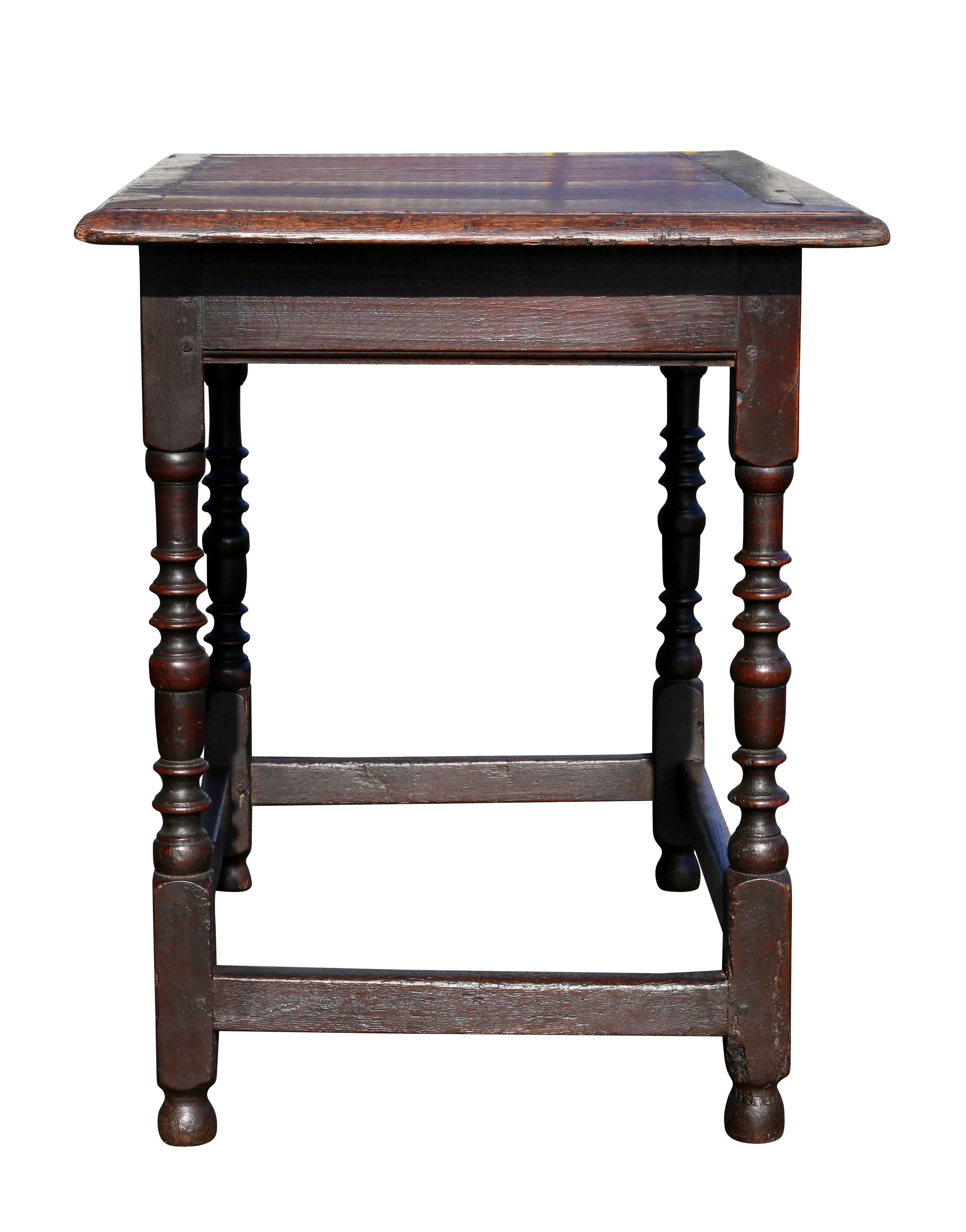 Jacobean Oak Tavern Table In Good Condition In Essex, MA
