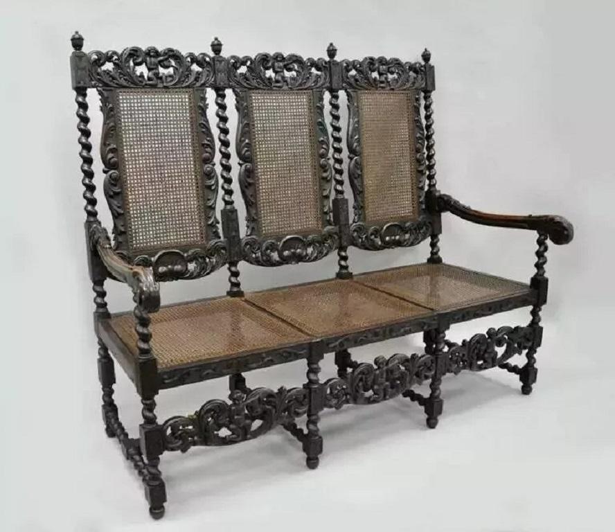 Jacobean Renaissance Barley Twist Cherub geschnitzte Parlor Loveseat Bench Settee im Angebot 3