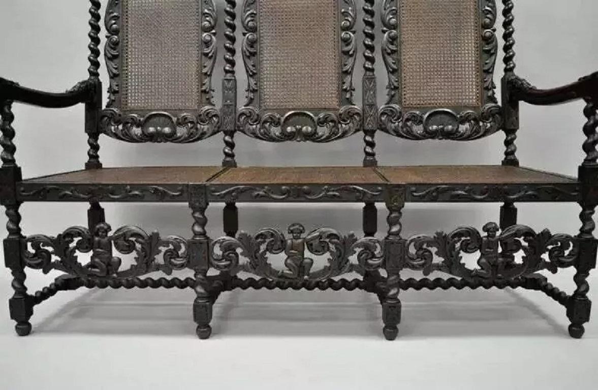 Jacobean Renaissance Barley Twist Cherub geschnitzte Parlor Loveseat Bench Settee (Unbekannt) im Angebot
