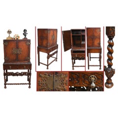 Coffre sur Stand Cabinet en cuir Revive Jacobean 1880