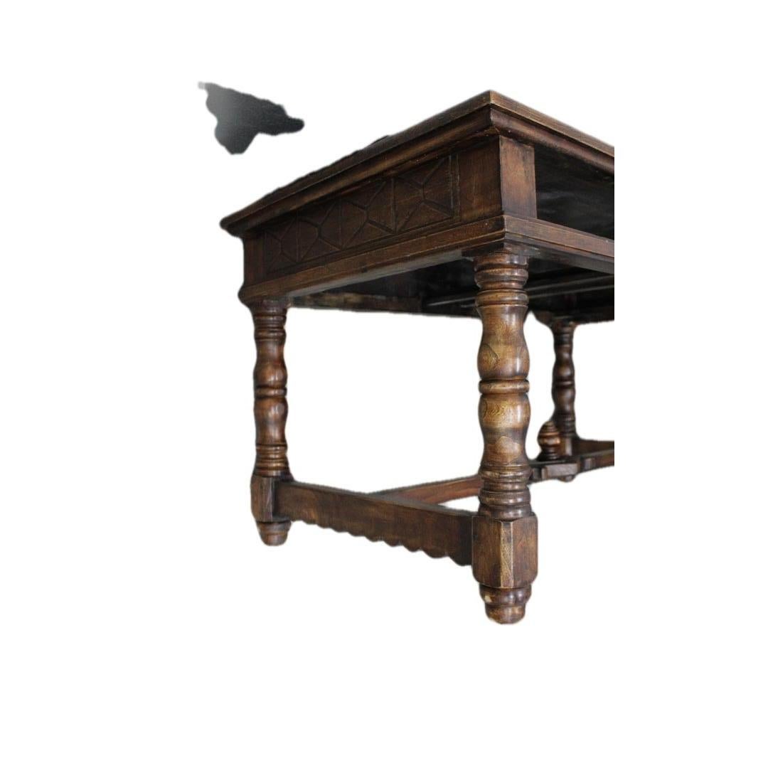 Bureau en Oak Oak avec deux tiroirs, style Jacobean en vente 1