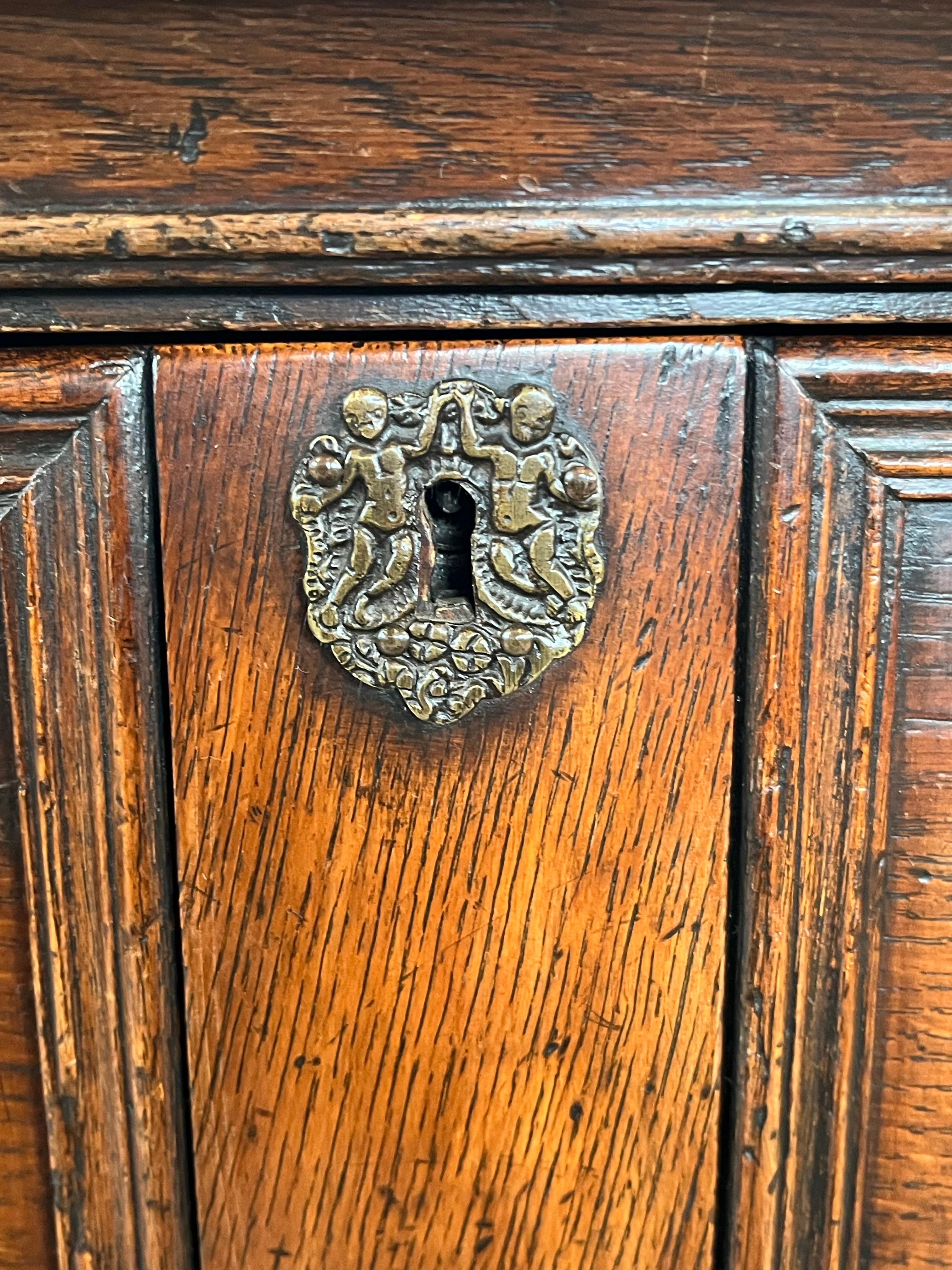 Jacobean Style Oak Dresser Base / Console Table For Sale 2
