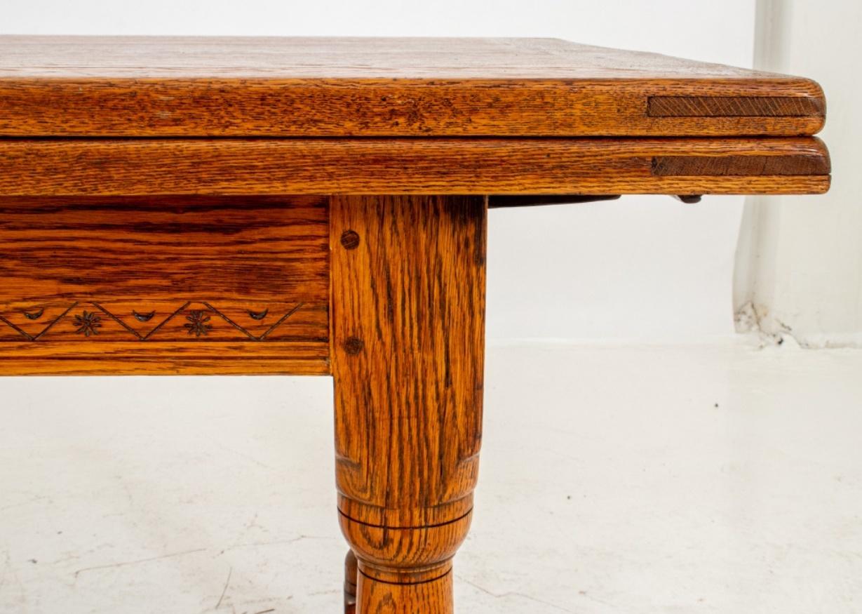 20th Century Jacobean Style Oak Extending Dining Table