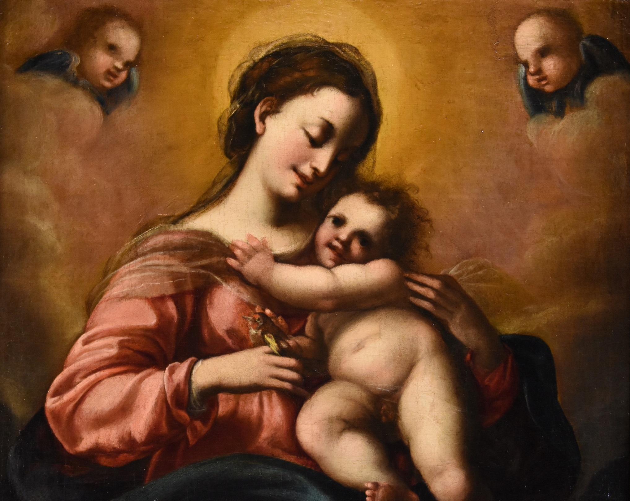 Jacopo Confortini (Florenz 1602-1672)
Madonna und Kind mit zwei Engeln

Öl auf Leinwand
80 x 60 cm/gerahmt 101 x 81 cm.

Das vorgeschlagene Gemälde, das auf die Mitte des 17. Jahrhunderts zu datieren ist, zeigt die in einen goldenen Schein gehüllte