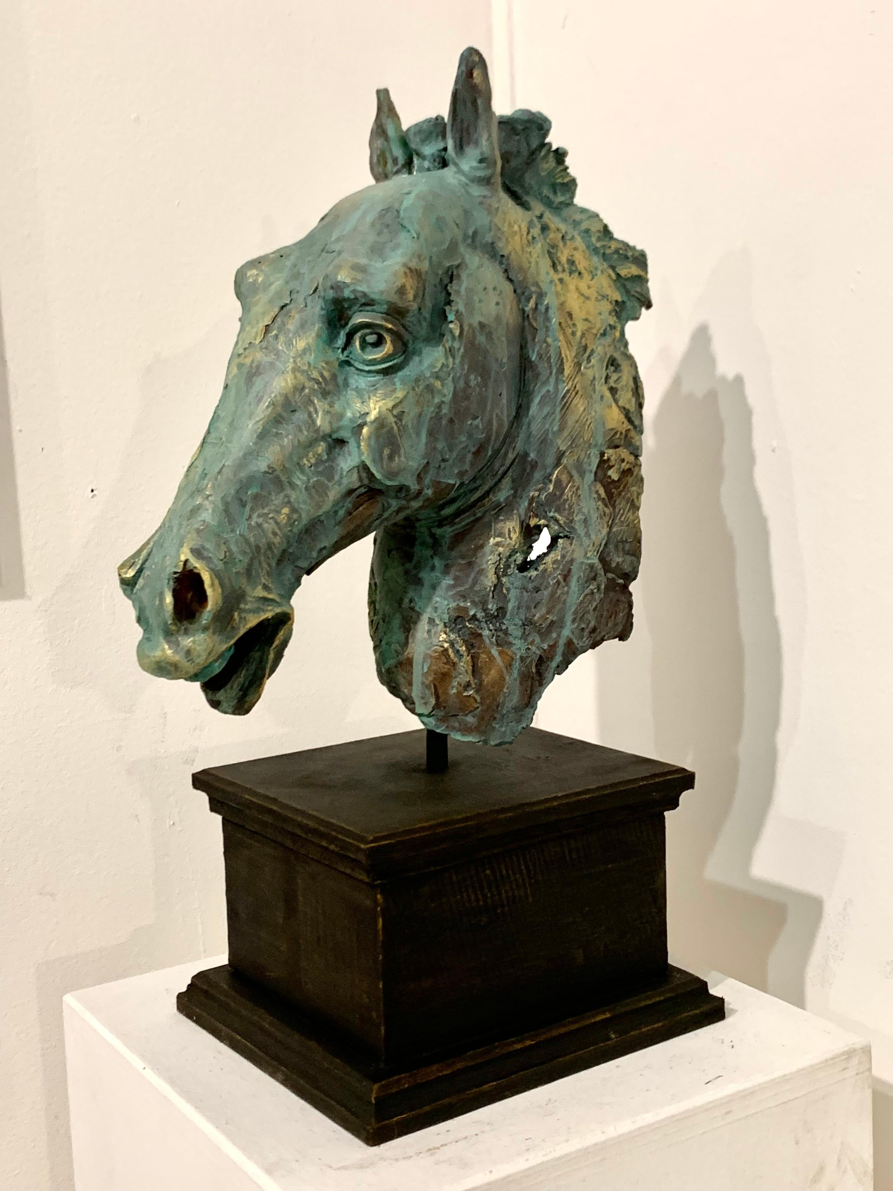Jacopo SCASSELLATI Figurative Sculpture - Il senatore di Caligola
