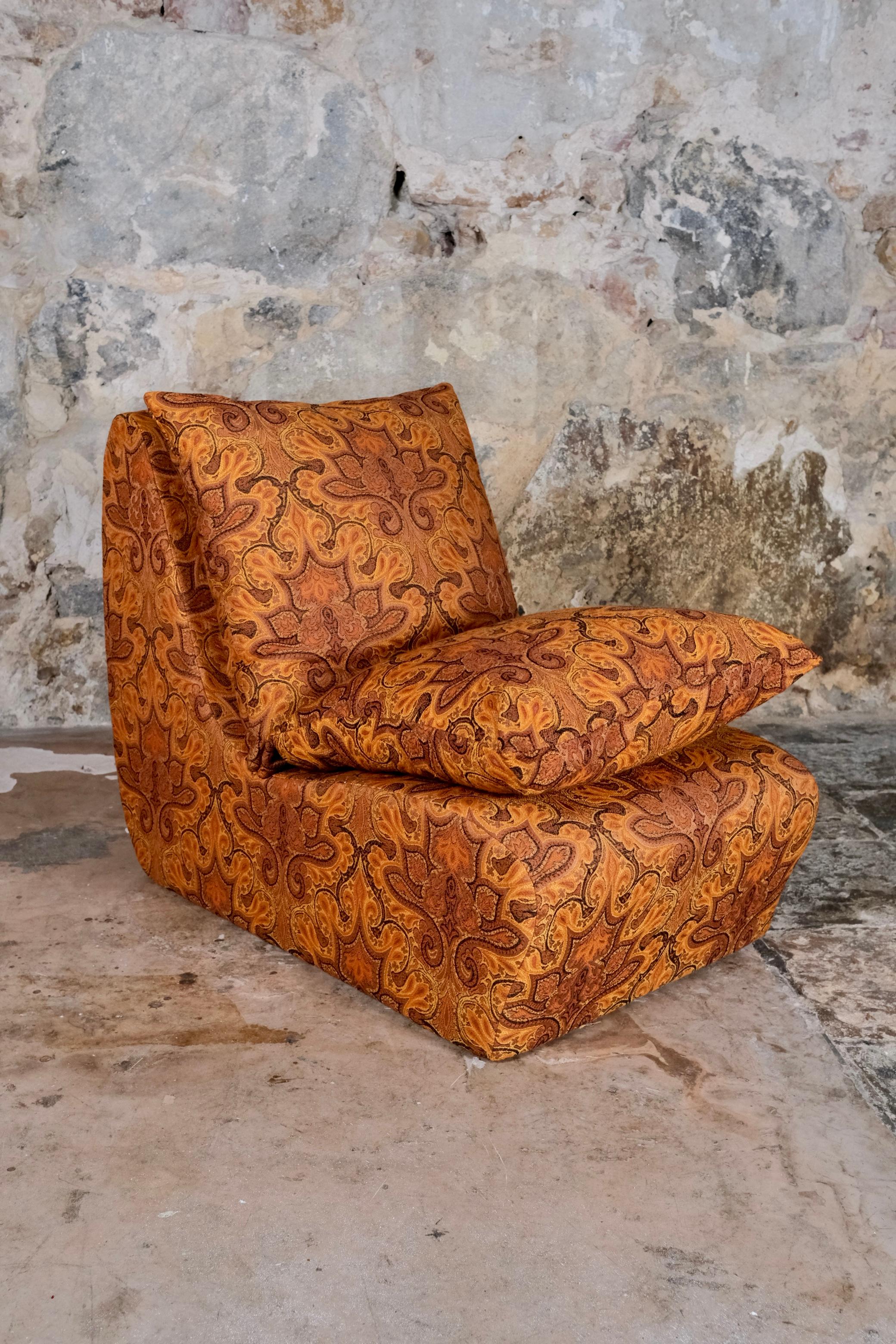 Mid-Century Modern Jacquard fabric armchair x4 made by Burov, France, 1969 For Sale