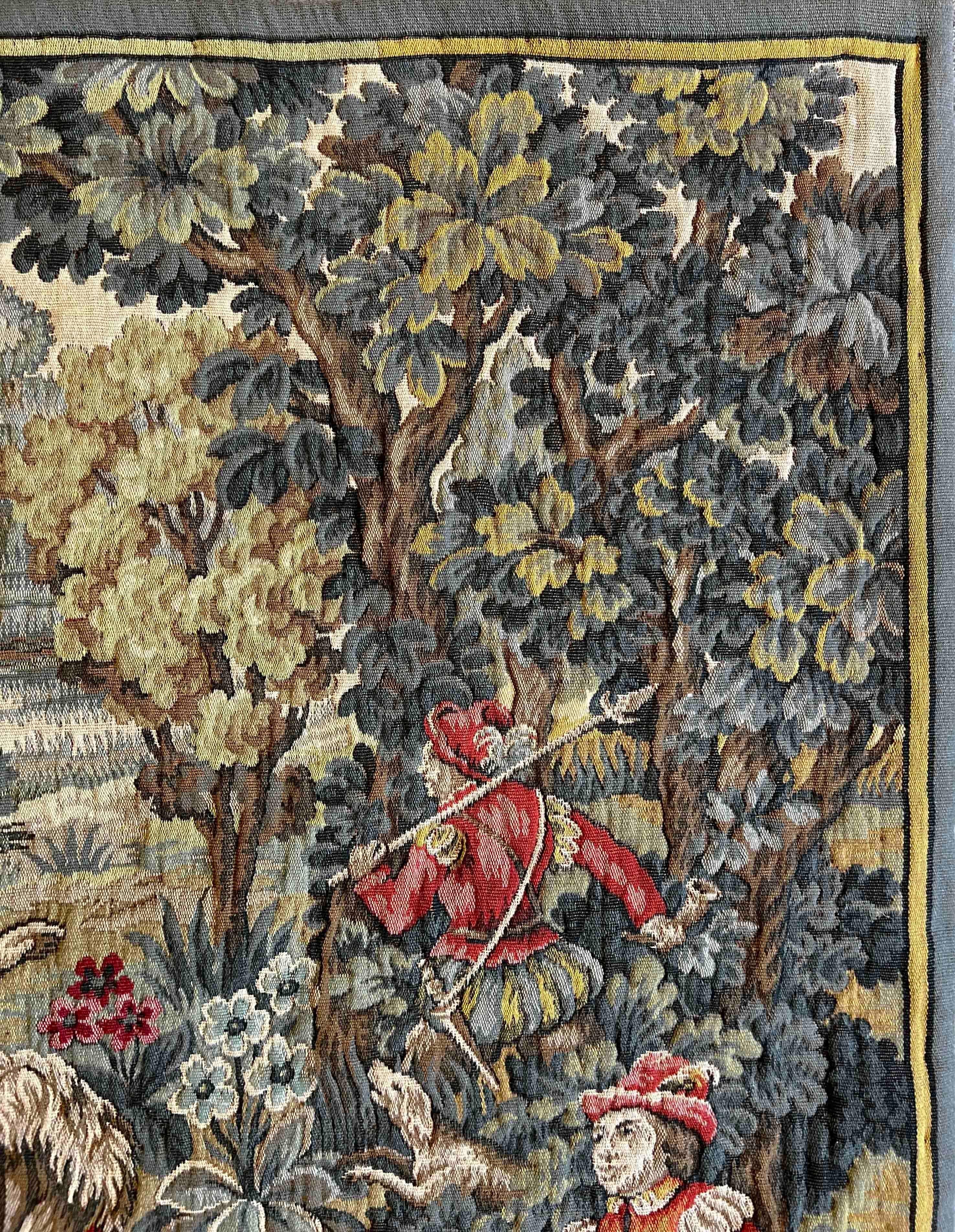 Aubusson Jacquard French Tapestry - Bird Hunting - Circa 1950, 1m76x1m30 - No. 1216 For Sale
