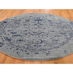 Jacquard Hand-Loomed with Broken Heriz Design Round Wool and Silk Rug