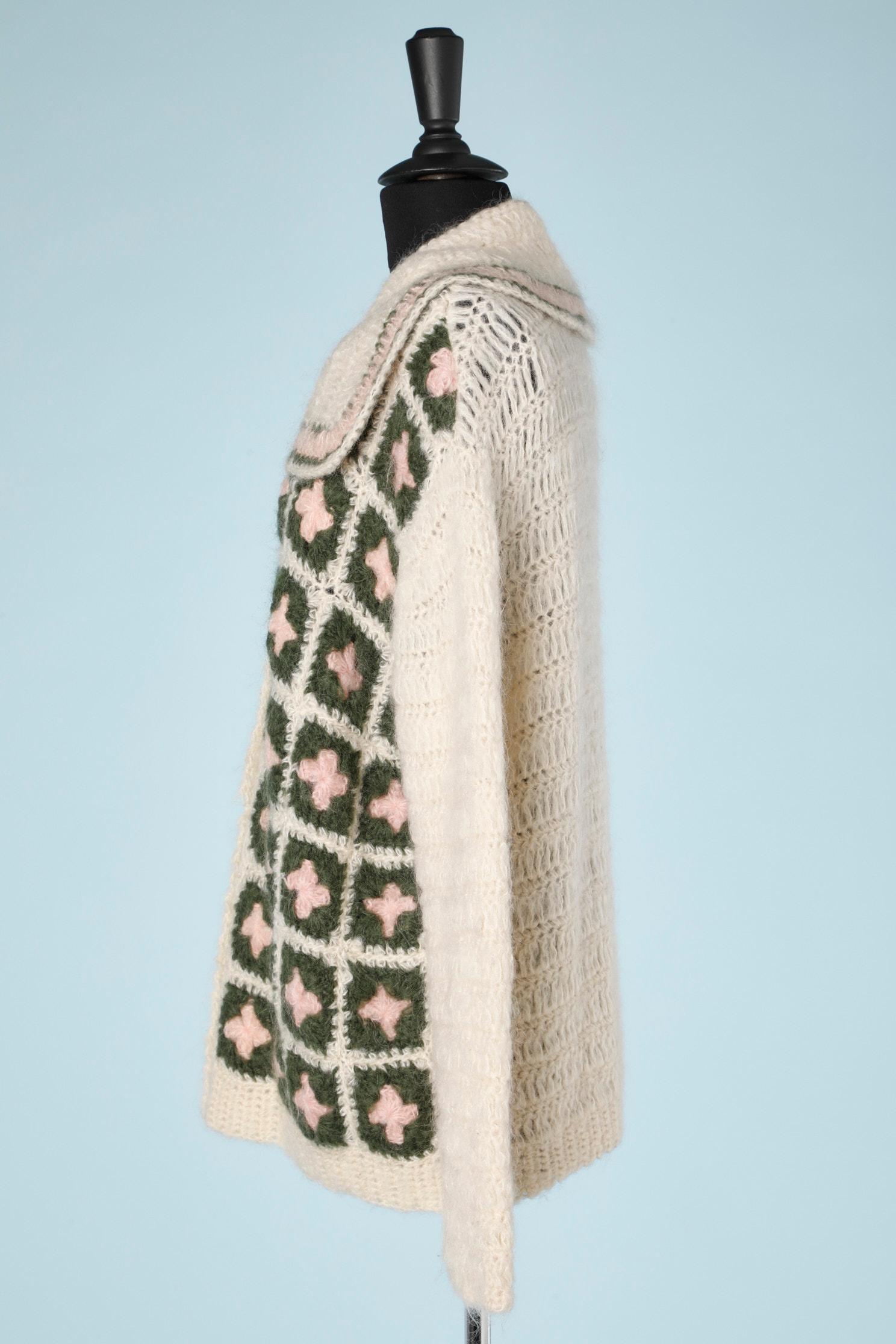 Cardigan en maille jacquard en mohair et laine Schiaparelli, circa 1970  Excellent état - En vente à Saint-Ouen-Sur-Seine, FR