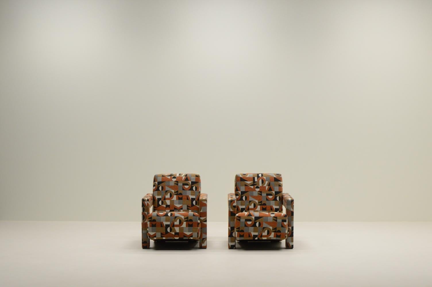 Italian Jacquard “Utrecht” chair by Gerrit Rietveld for Cassina, 1990s Italy.  For Sale