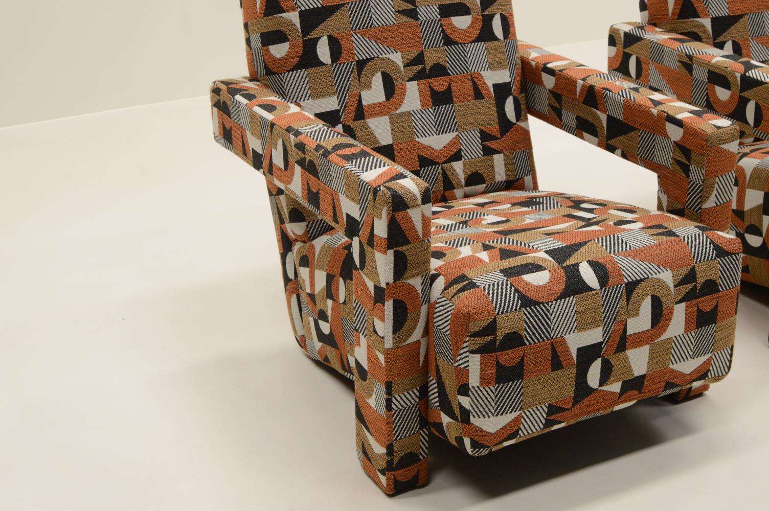 Jacquard “Utrecht” chair by Gerrit Rietveld for Cassina, 1990s Italy.  In Good Condition For Sale In Landgraaf, NL