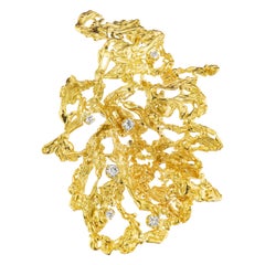Jacqueline Barbosa 18 Karat Gold and Diamond "B" Brooch