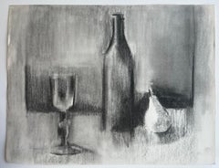 Natura morta a carboncino con bottiglia di vino e pera – Disegno modernista francese