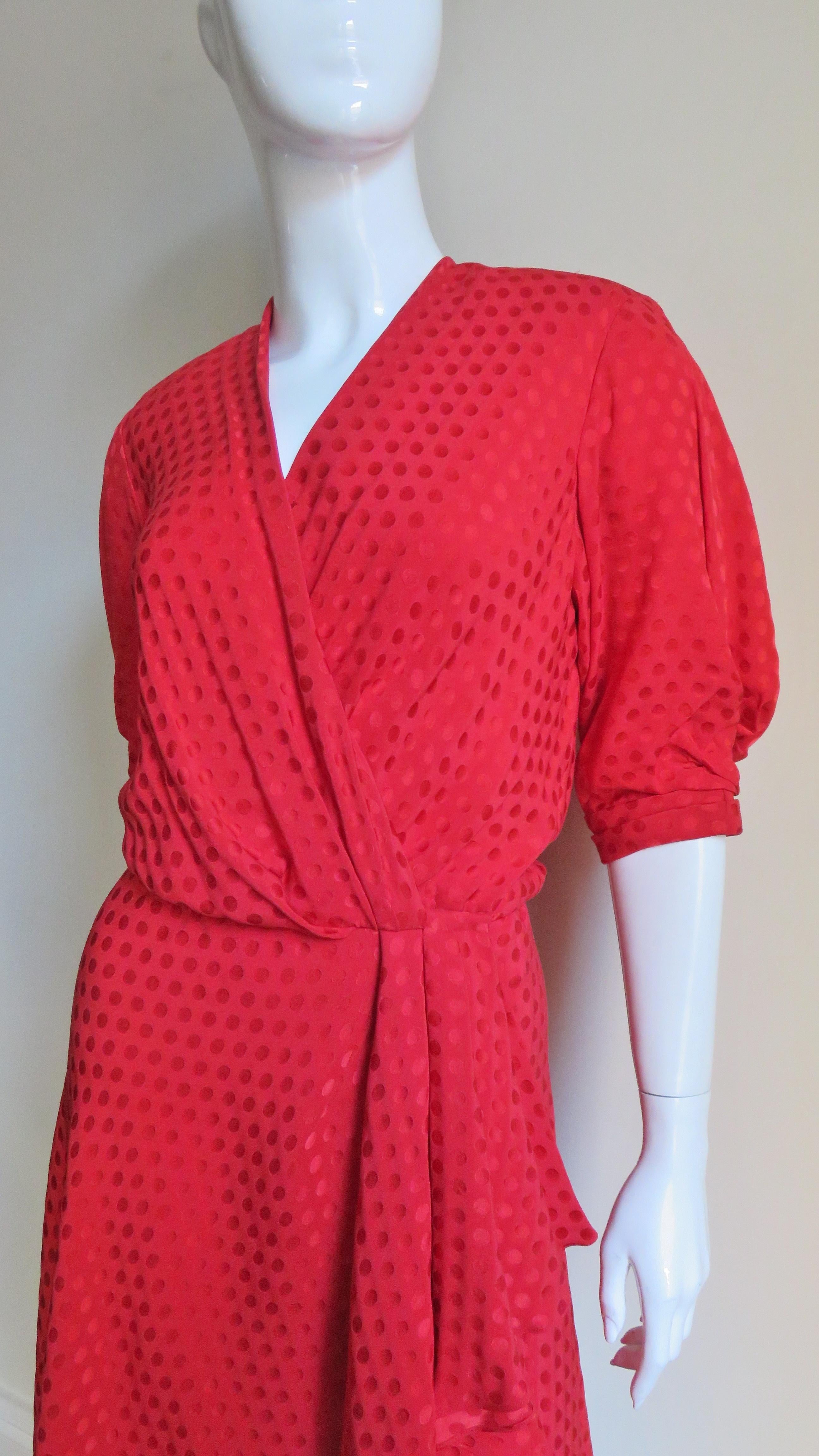 Jacqueline de Ribes 1980s Wrap Silk Dress In Good Condition For Sale In Water Mill, NY