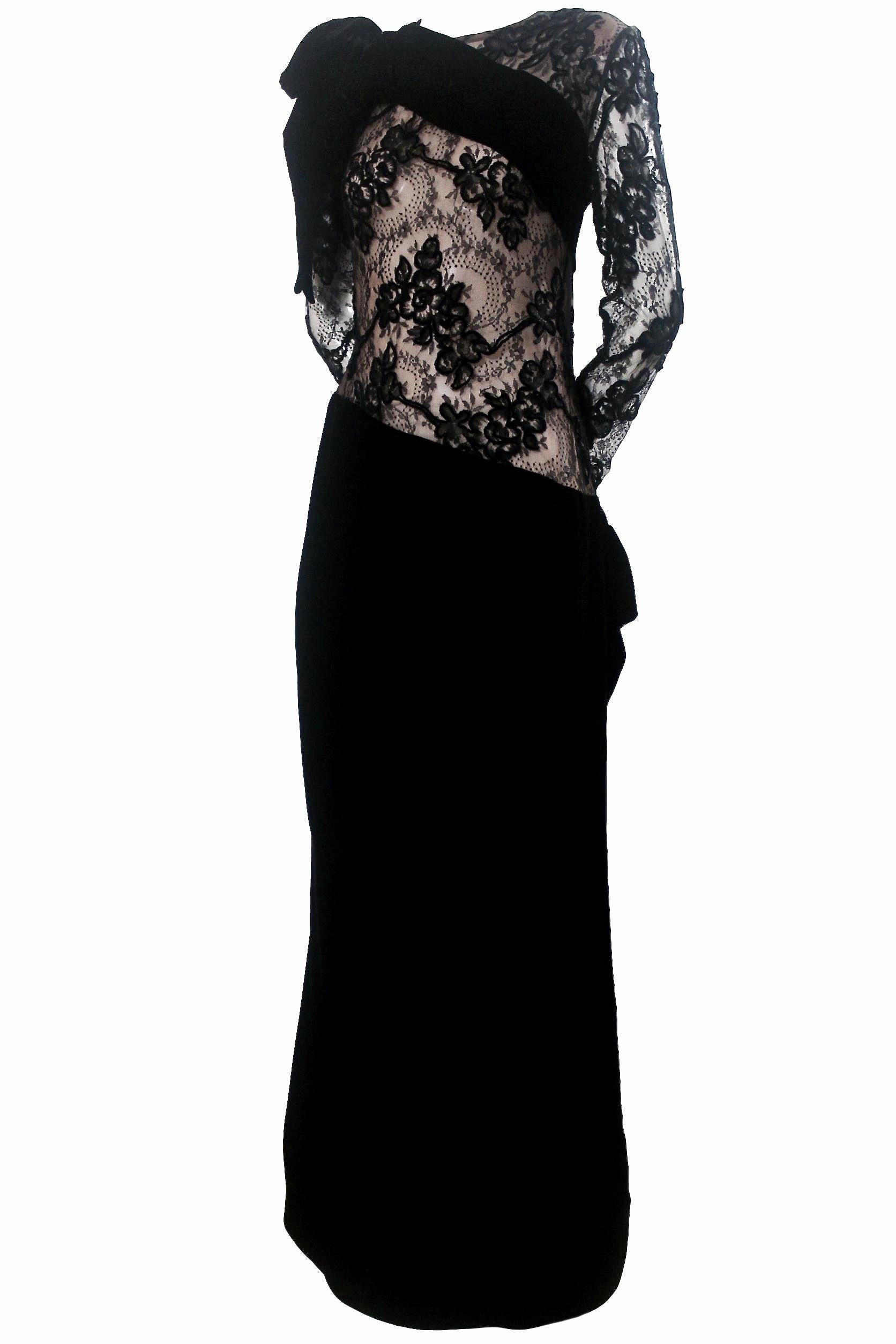 Black Jacqueline de Ribes Velvet and Lace Evening dress with Large Bows For Sale