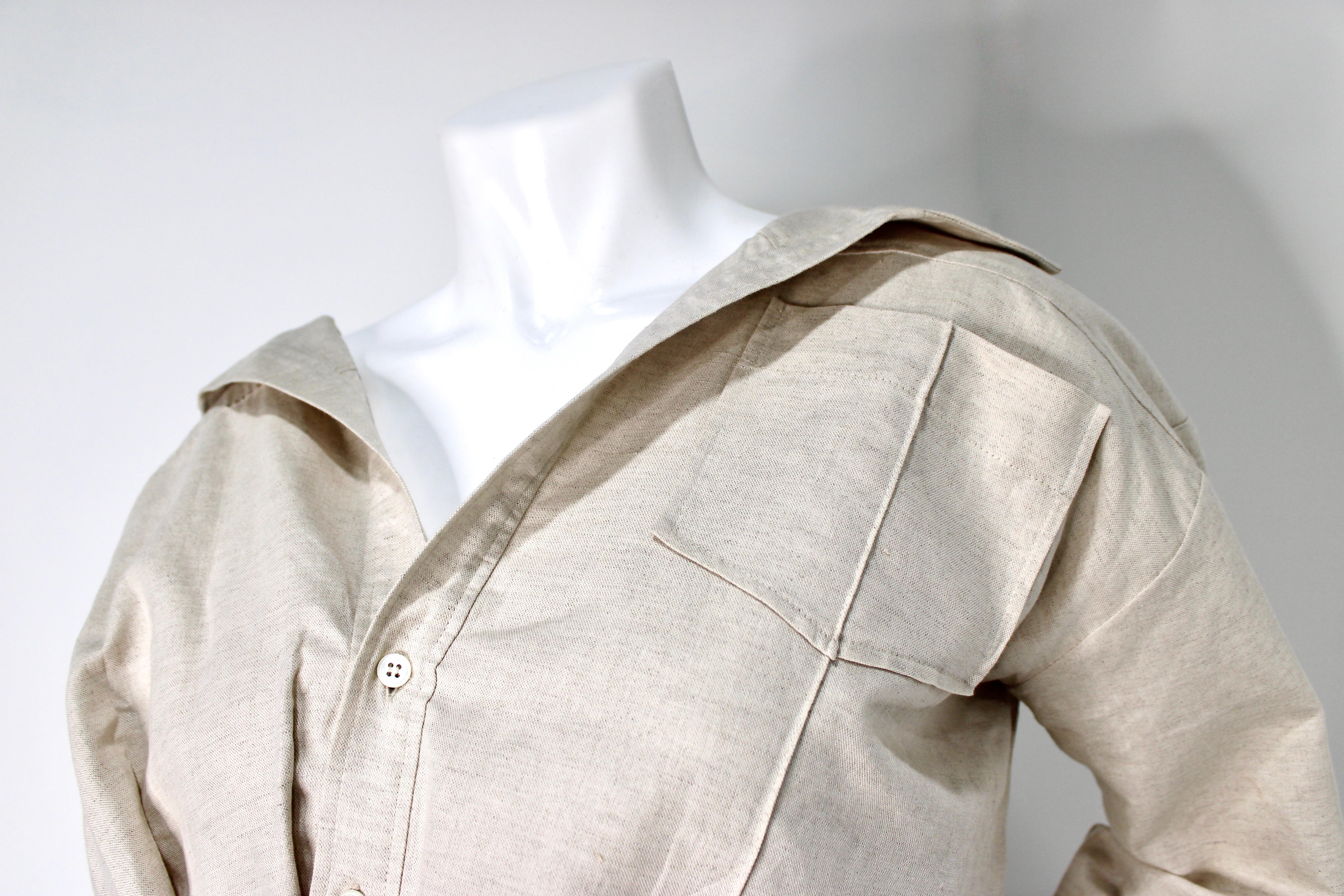 Jacquemus Beige L'ANNÉE 97 Asymmetrisch geschnittenes Hemd mit Knopfleiste Damen im Angebot