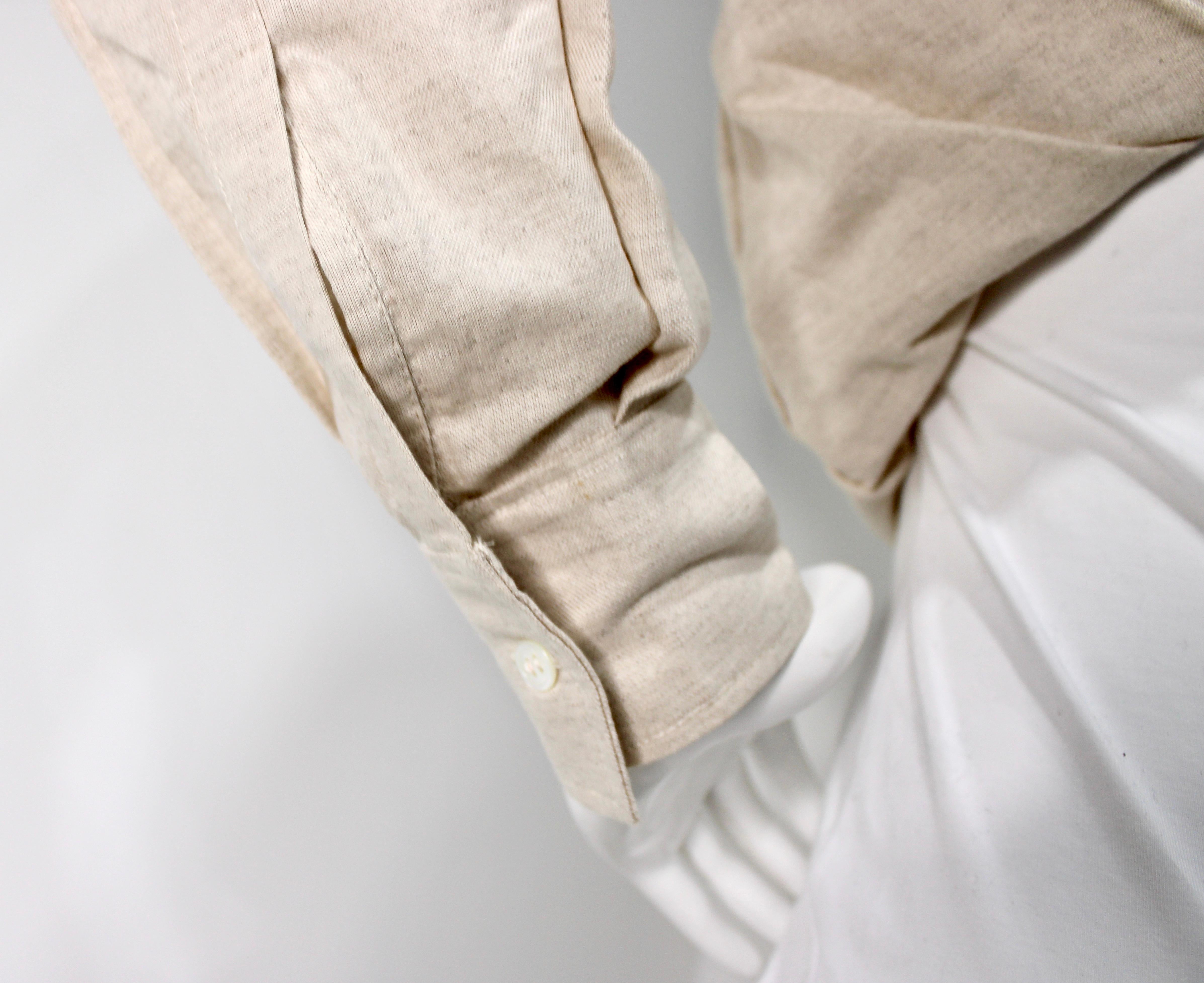 Jacquemus Beige L'ANNÉE 97 Asymmetrisch geschnittenes Hemd mit Knopfleiste im Angebot 3