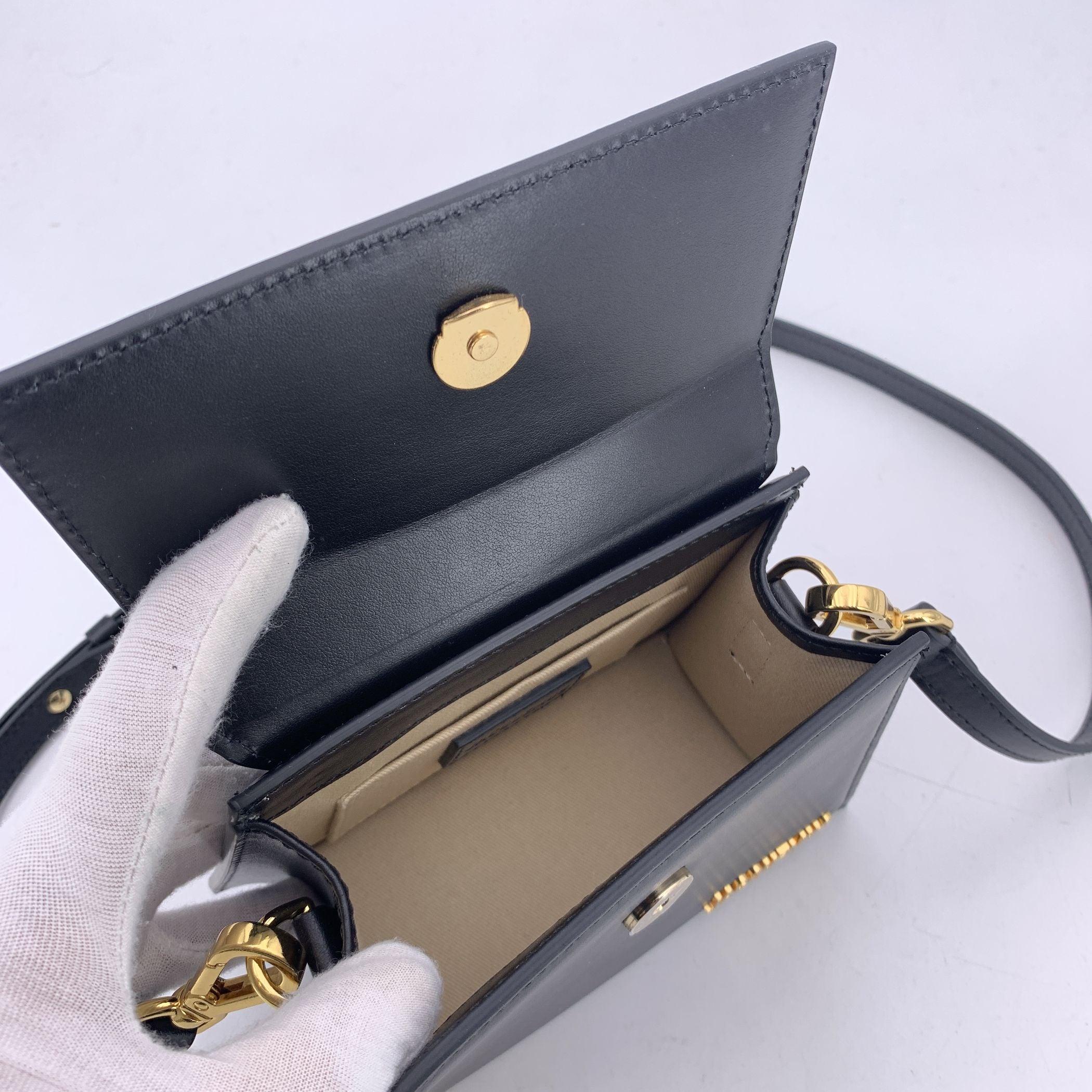 Jacquemus Black Leather Le Chiquito Small Structured Bag with Strap For Sale 1