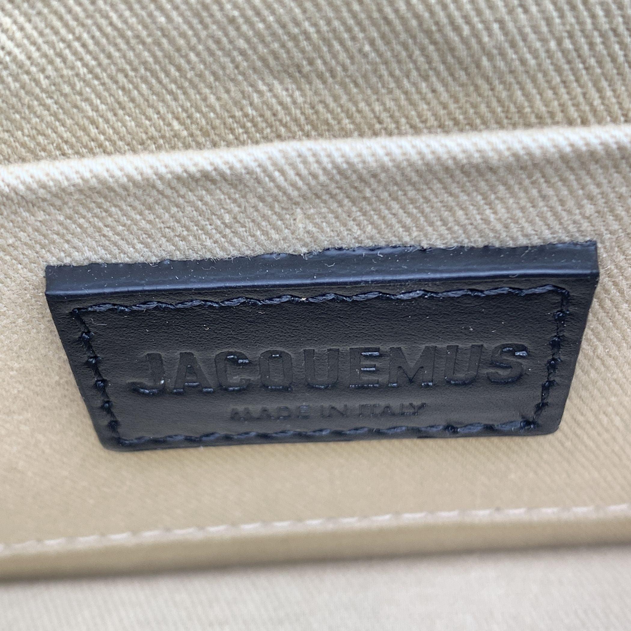 Jacquemus Black Leather Le Chiquito Small Structured Bag with Strap For Sale 2