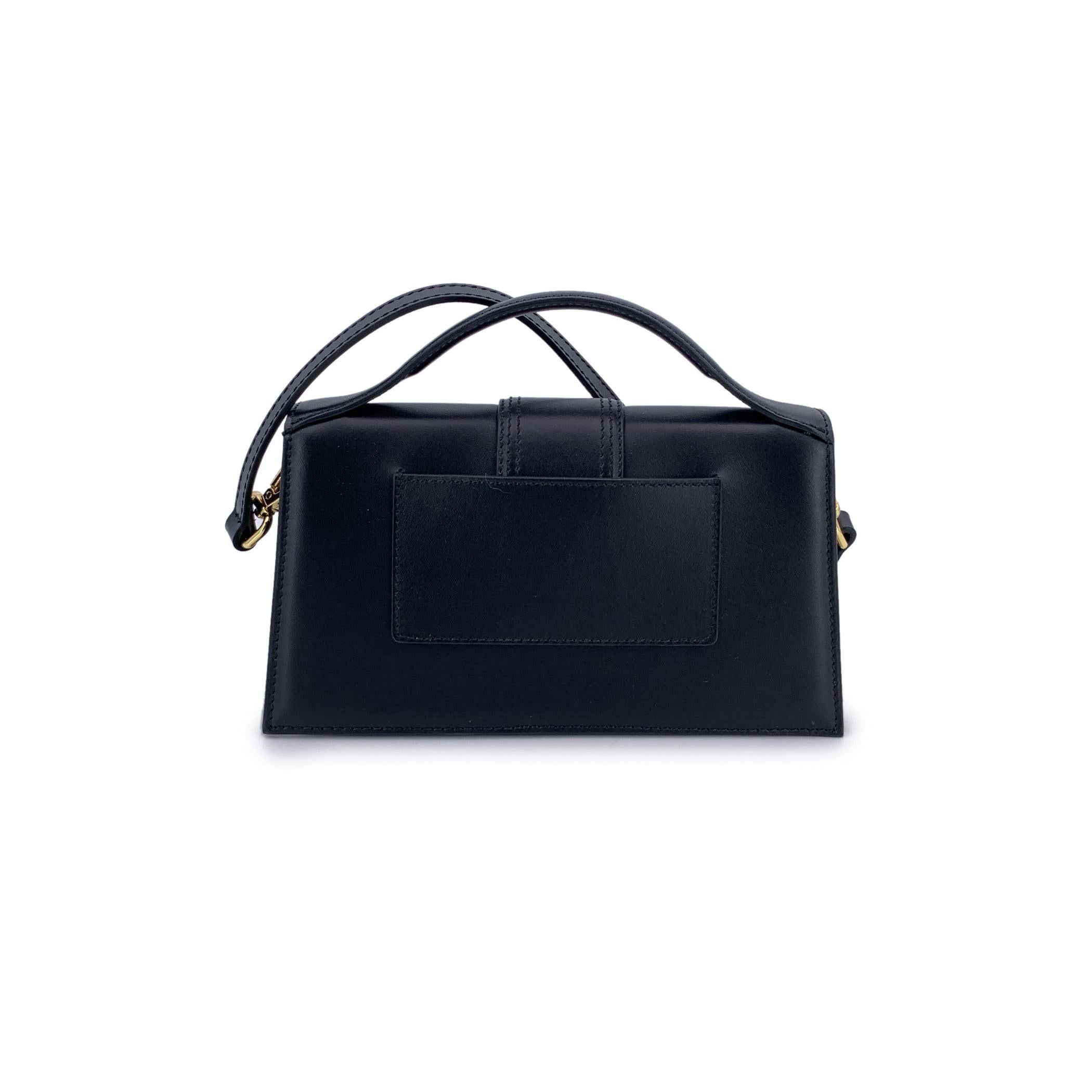 Nero Jacquemus Borsa a tracolla strutturata Le Grand Bambino in pelle nera in vendita