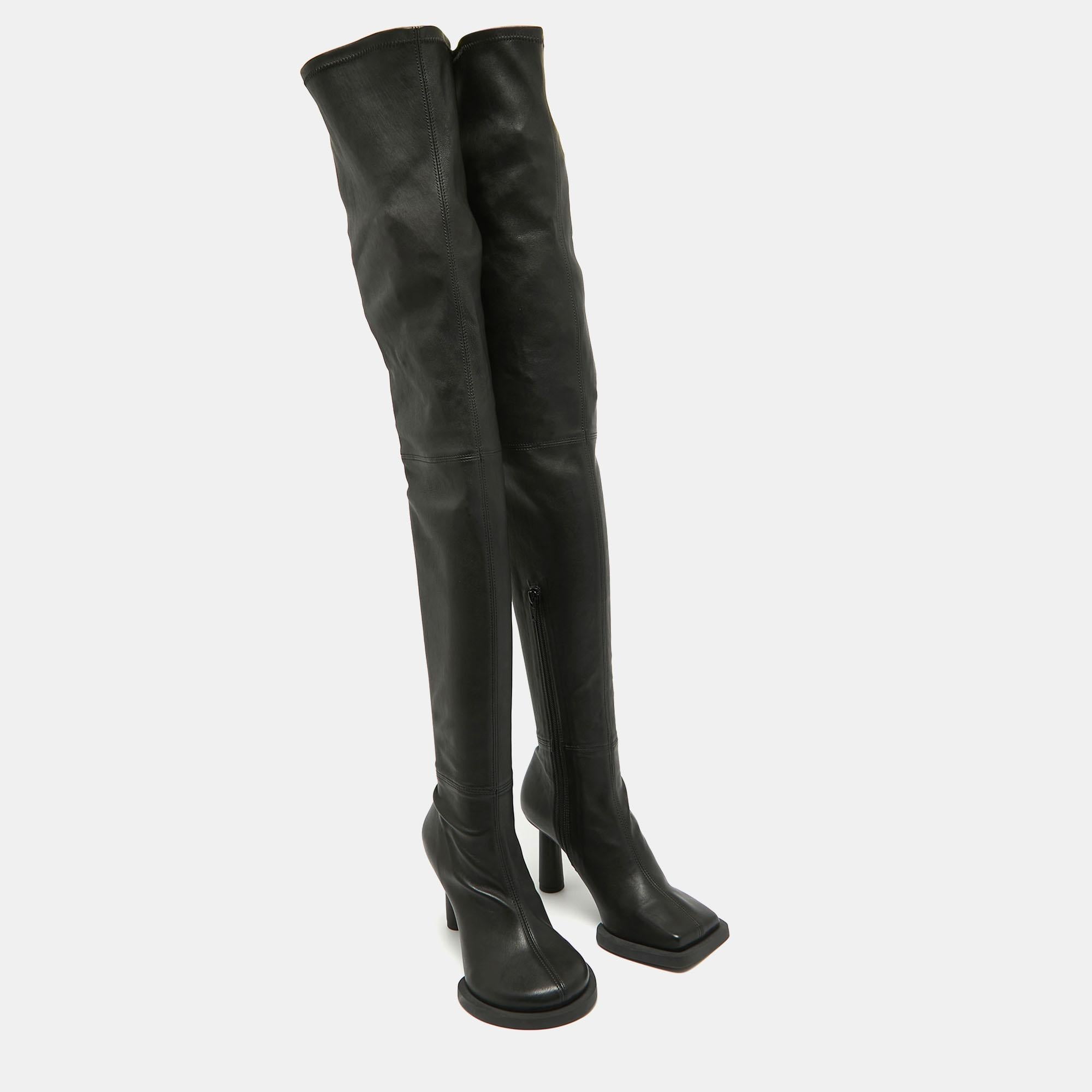 Jacquemus Black Leather Over The Knee Boots Size 36 In Good Condition For Sale In Dubai, Al Qouz 2