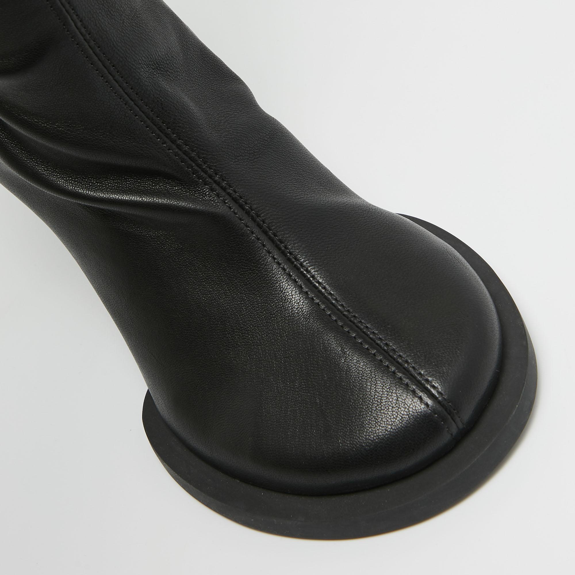 Jacquemus Black Leather Over The Knee Boots Size 36 For Sale 4