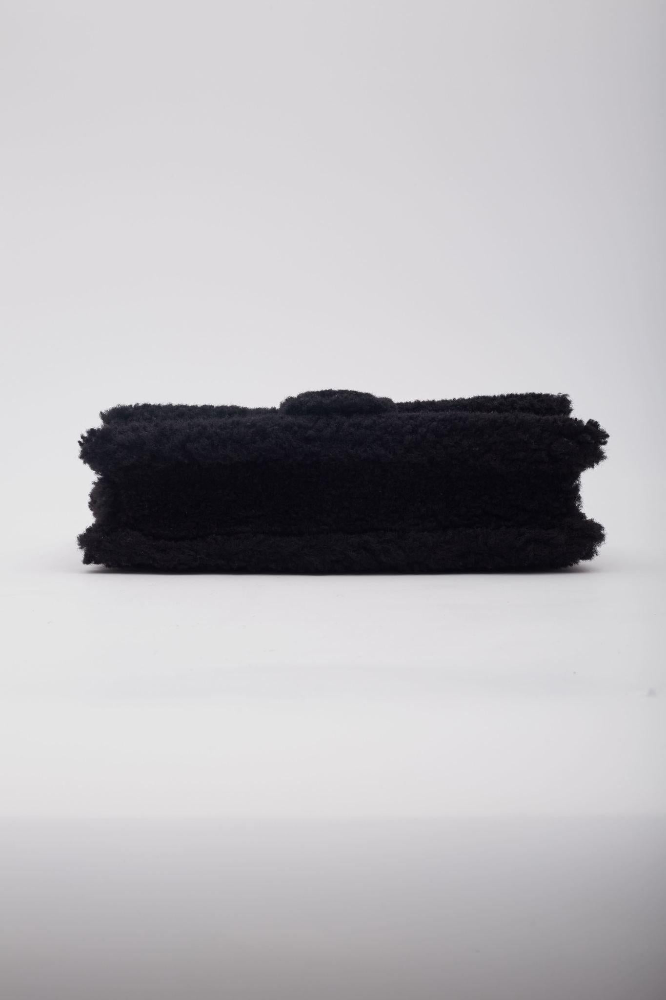 Jacquemus Black Shearling Le Bambidou Shoulder Bag For Sale 4