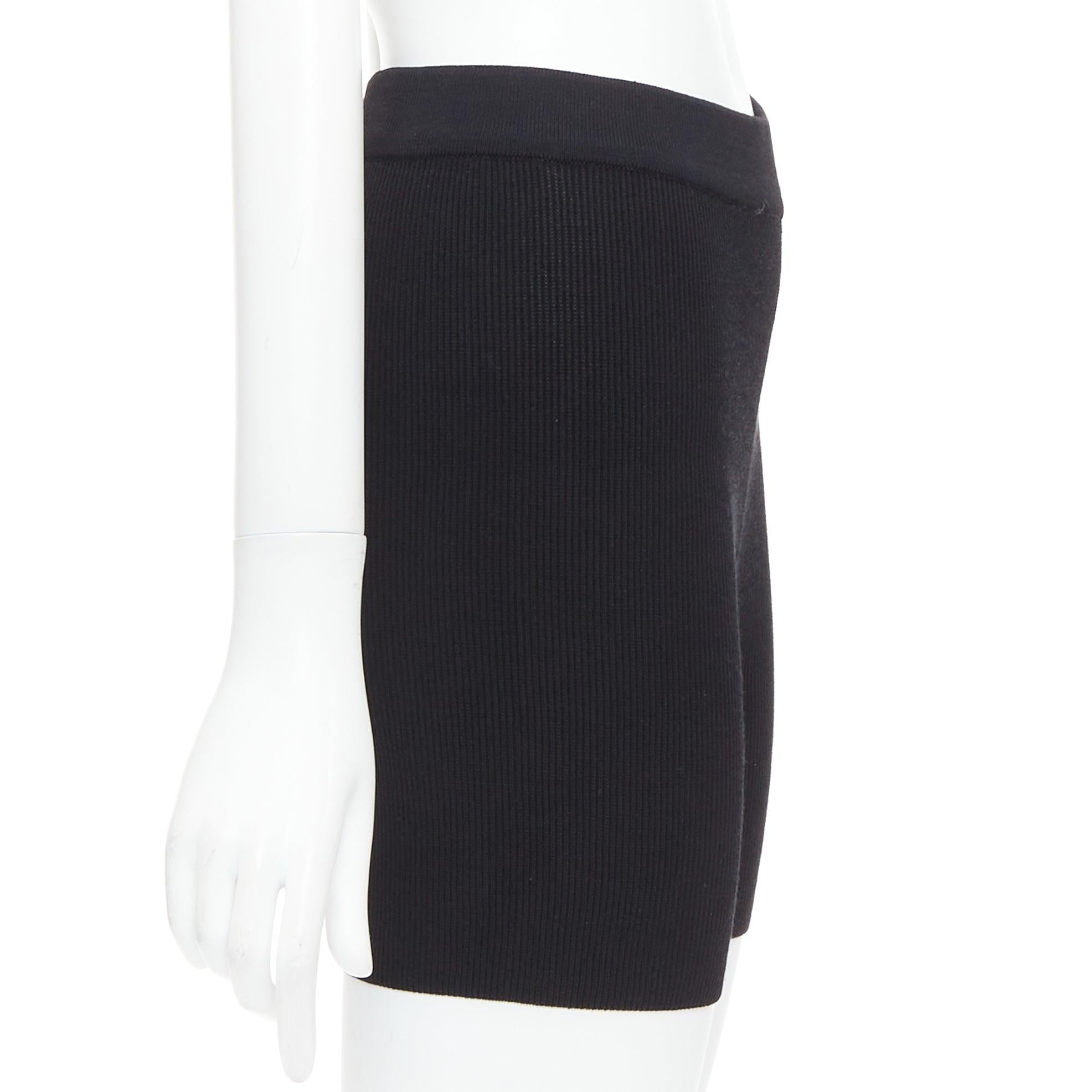 JACQUEMUS black viscose blend minimal knitted cyclist shorts FR36 S In Good Condition For Sale In Hong Kong, NT