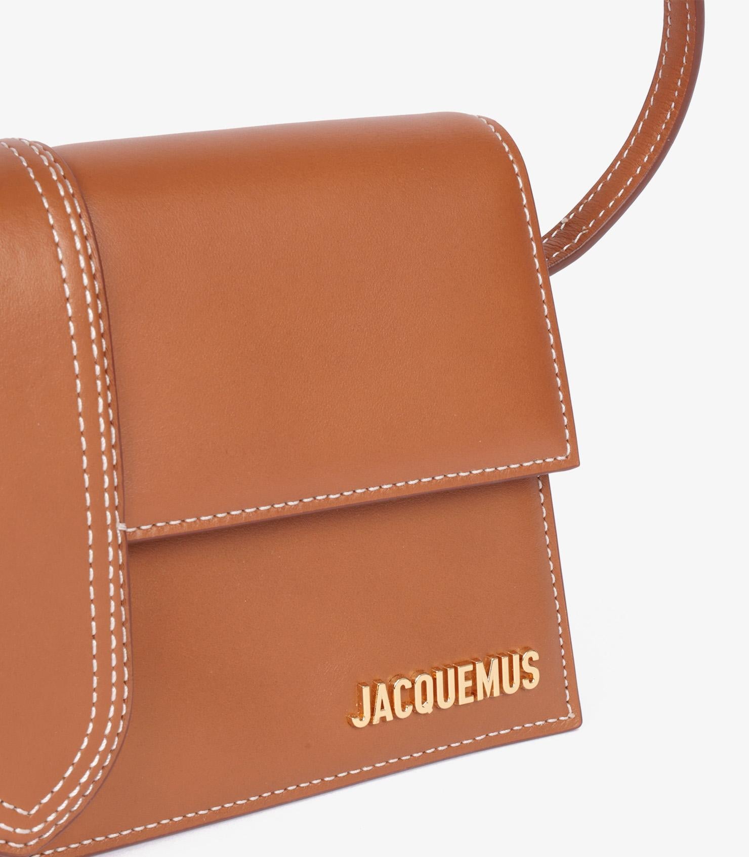 Jacquemus Lungo in pelle di vitello liscia marrone Le Bambino in vendita 3