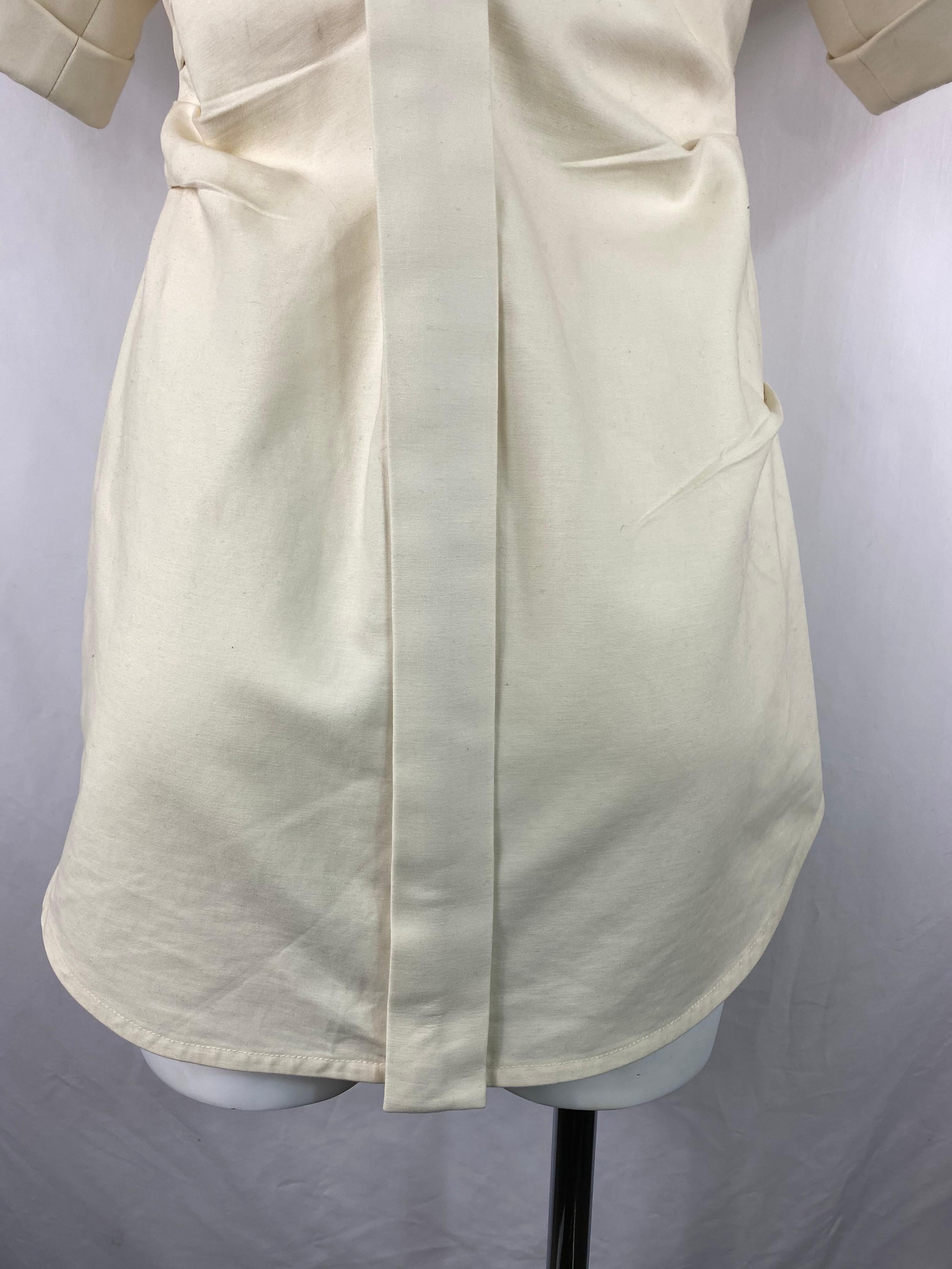 Jacquemus Cream, Ivory Cotton Shirt Top, Size 40 In Excellent Condition For Sale In Beverly Hills, CA