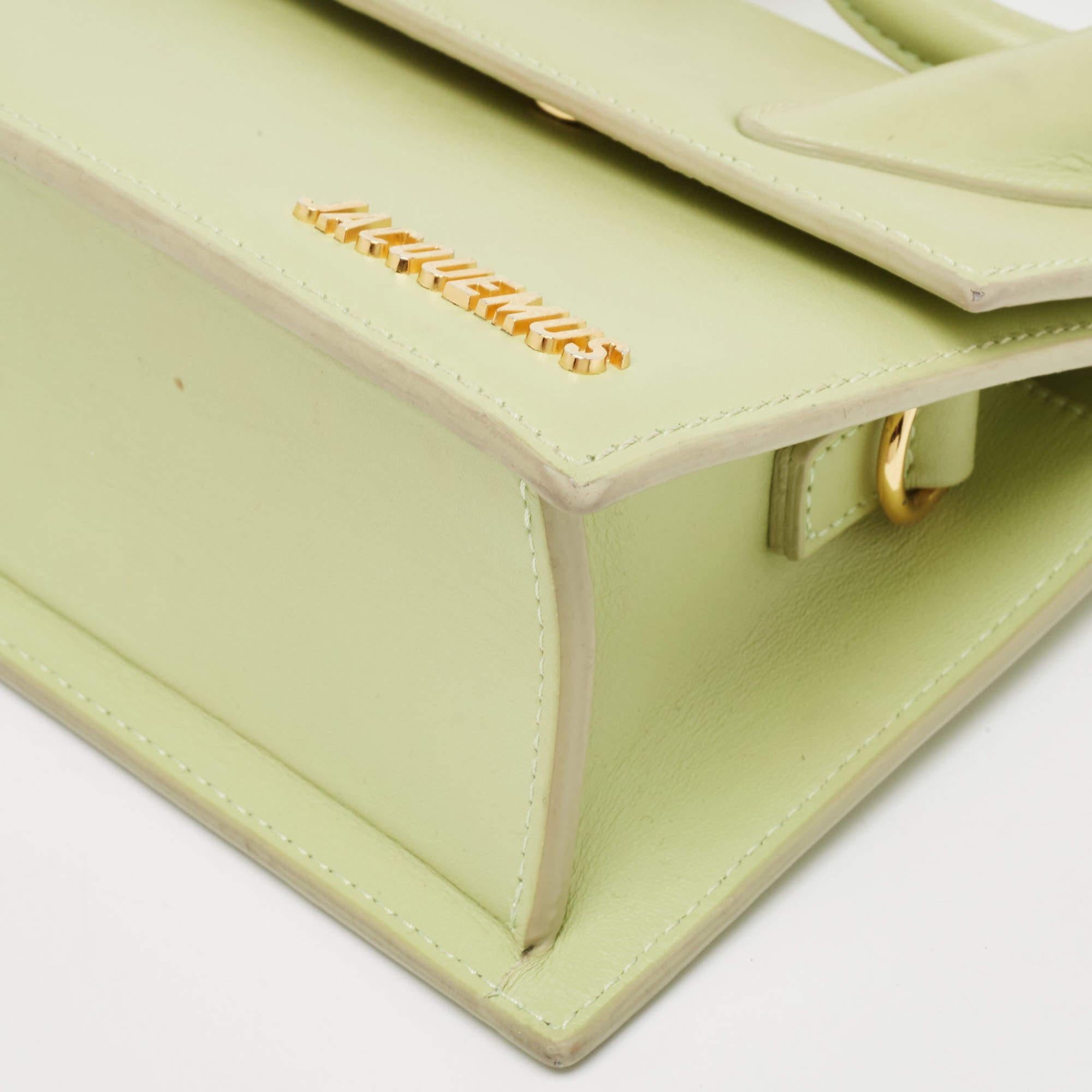Jacquemus Green Leather Le Chiquito Noeud Top Handle Bag In Good Condition In Dubai, Al Qouz 2