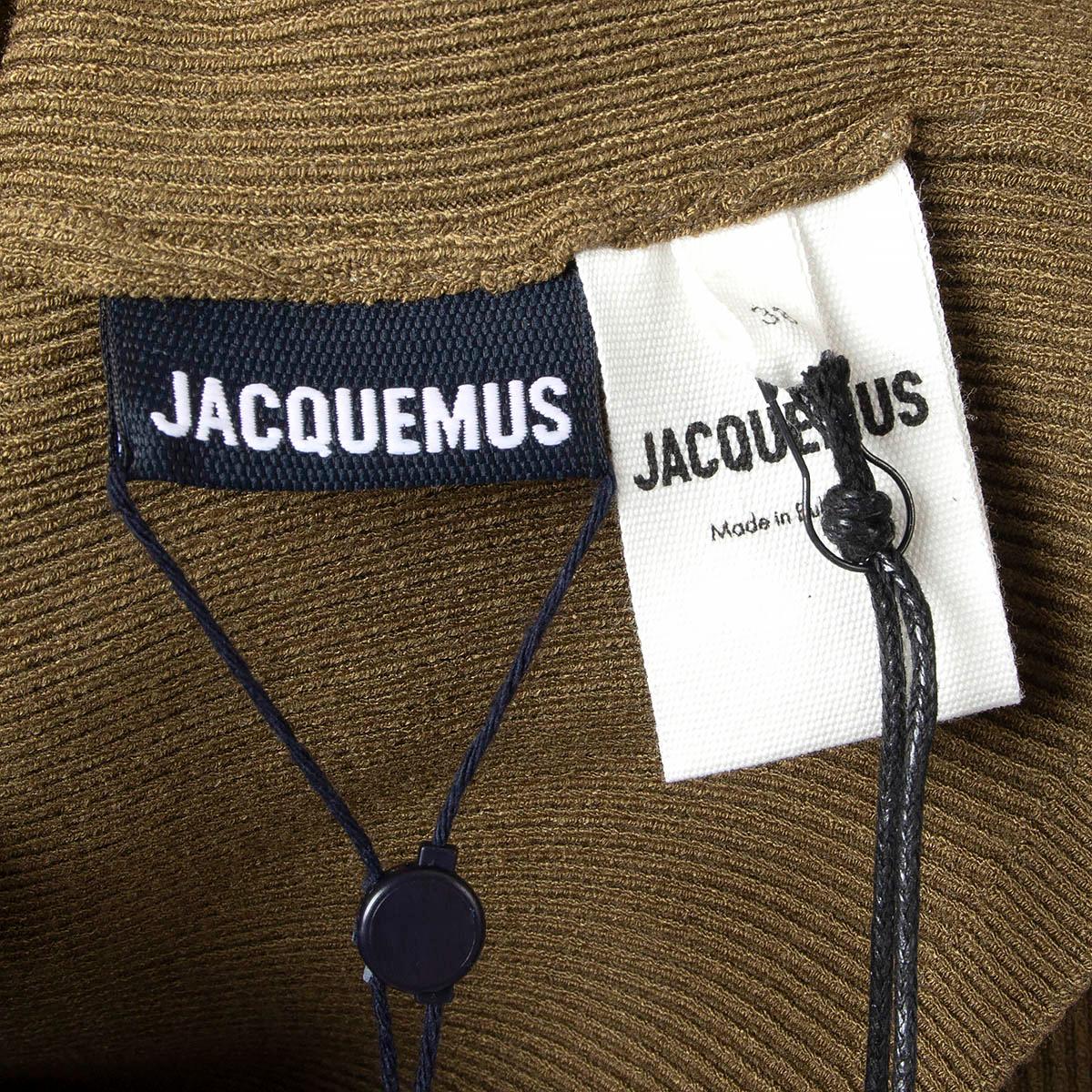 JACQUEMUS - Pull à col roulé en viscose vert kaki 2021 BORMIO 38 S en vente 1
