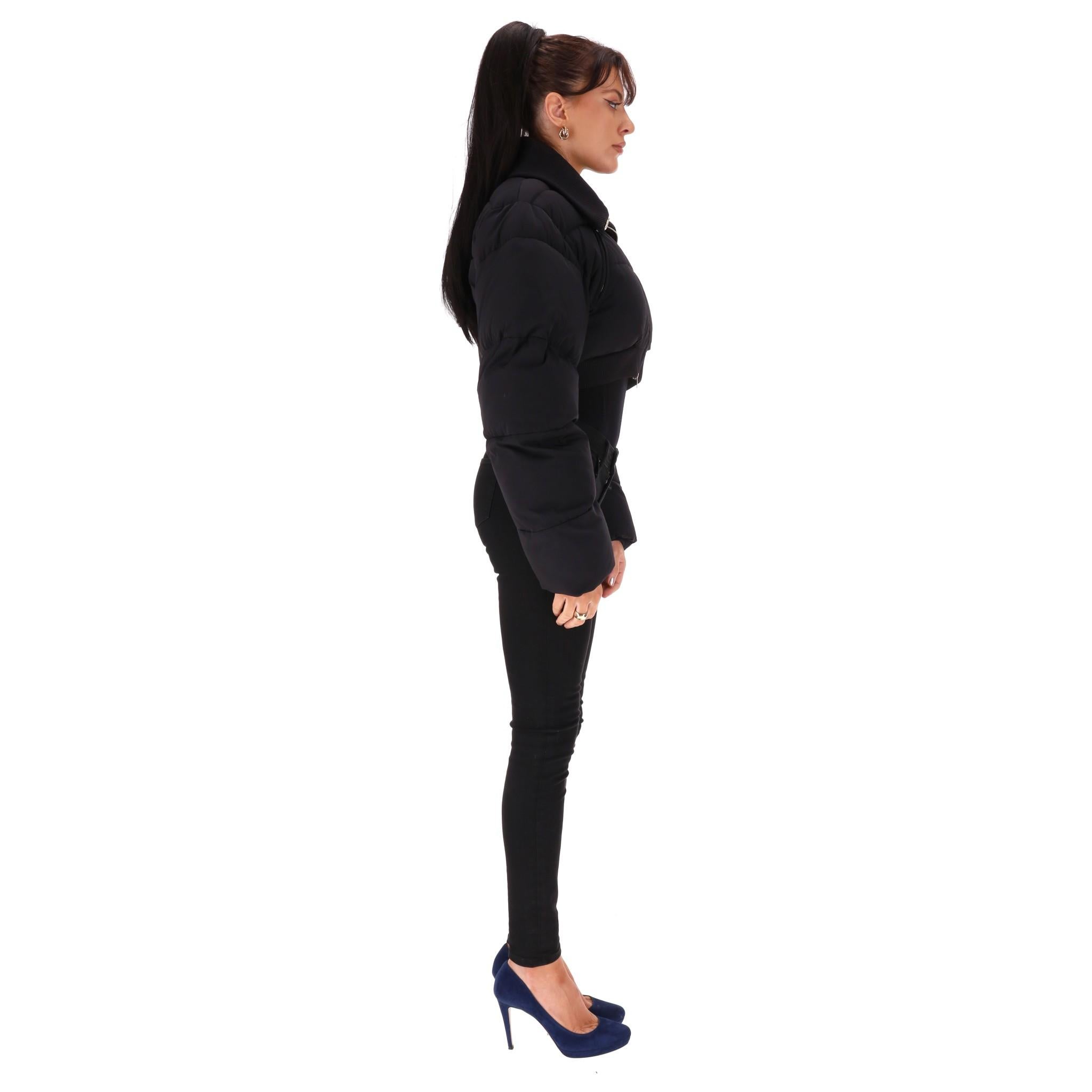 Black Jacquemus La Montage Cut-Out Detail Cropped Puffer Jacket For Sale