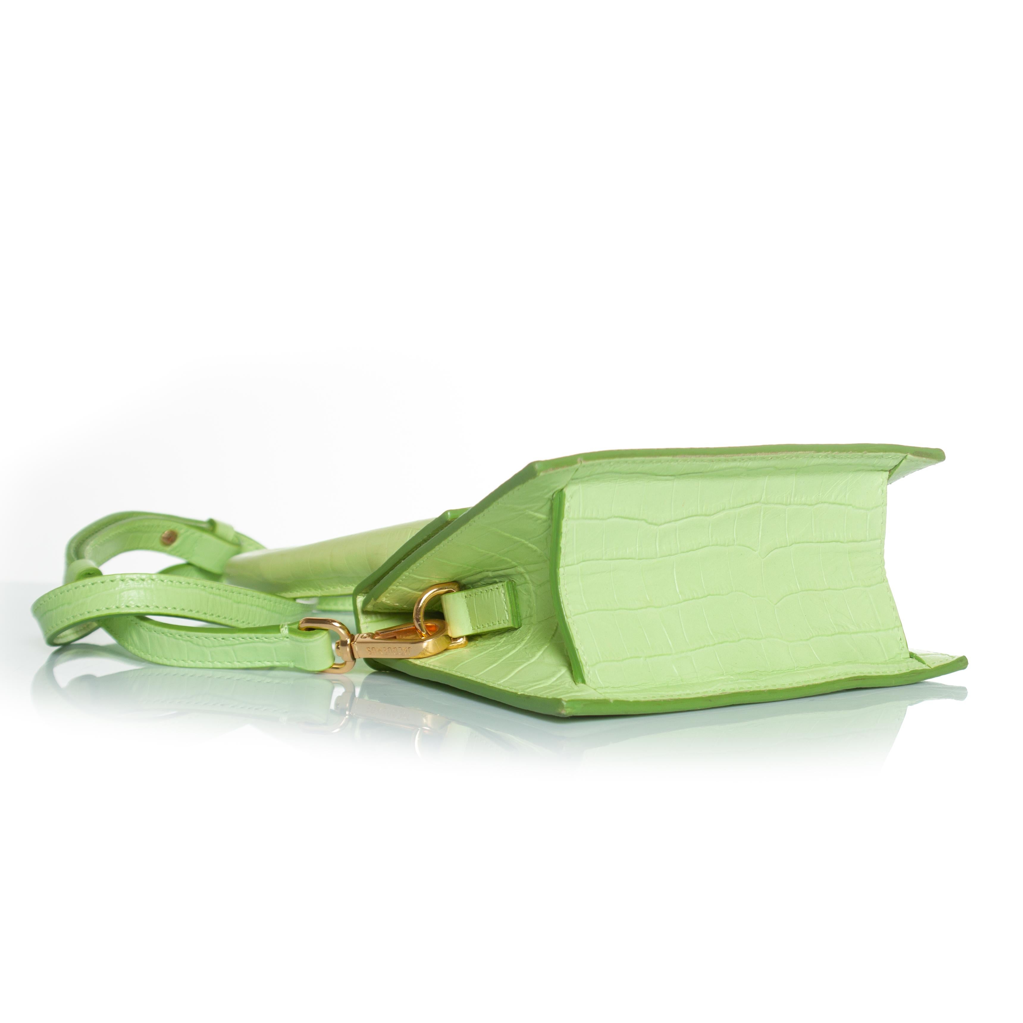 Green Jacquemus, le chiquito moyen bag in leather