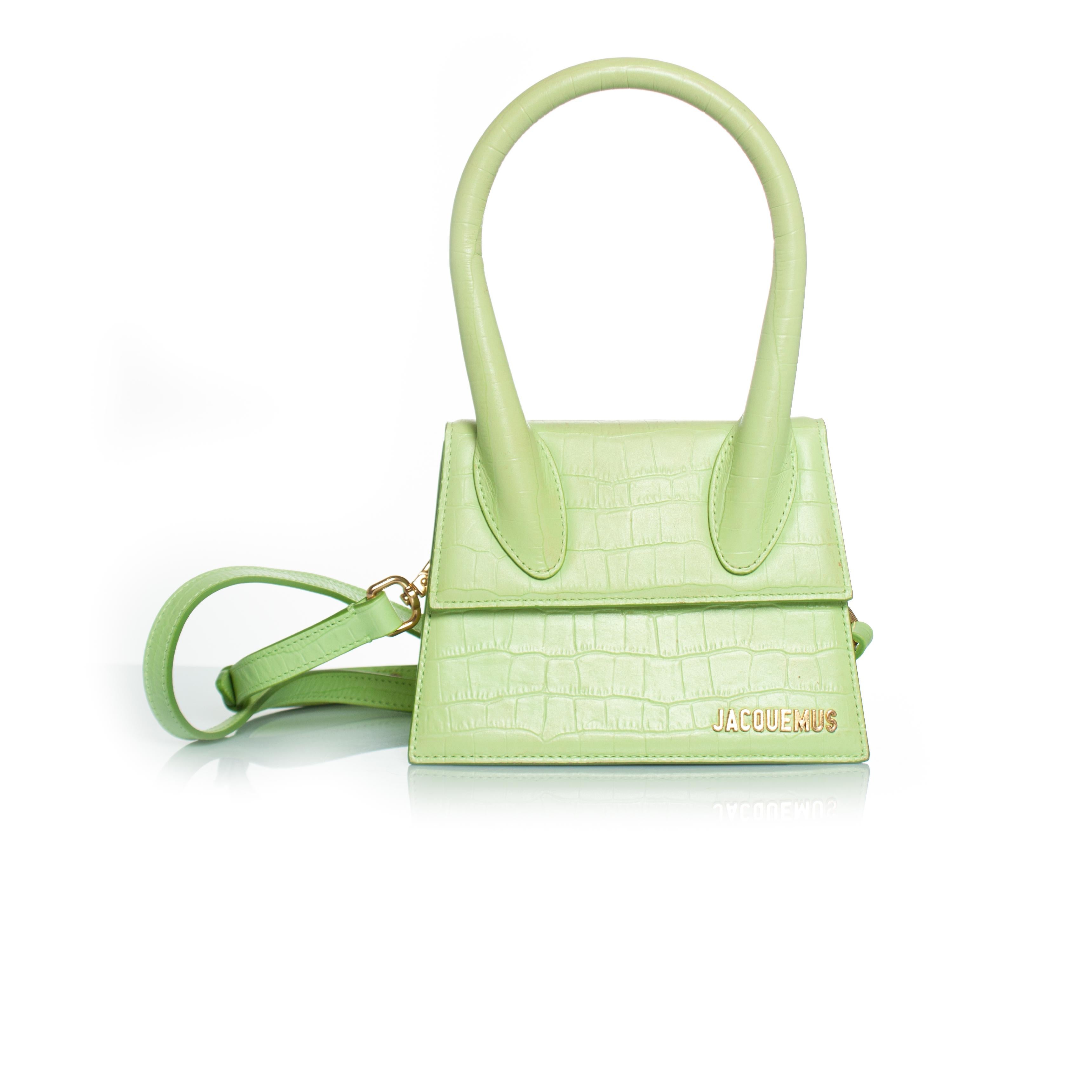 Jacquemus, le chiquito moyen bag in leather 2