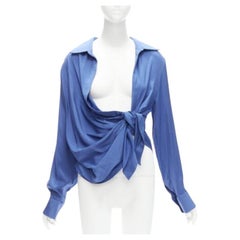 JACQUEMUS Le Collectionneuse blusa asimétrica nudo drapeado azul FR34 XS