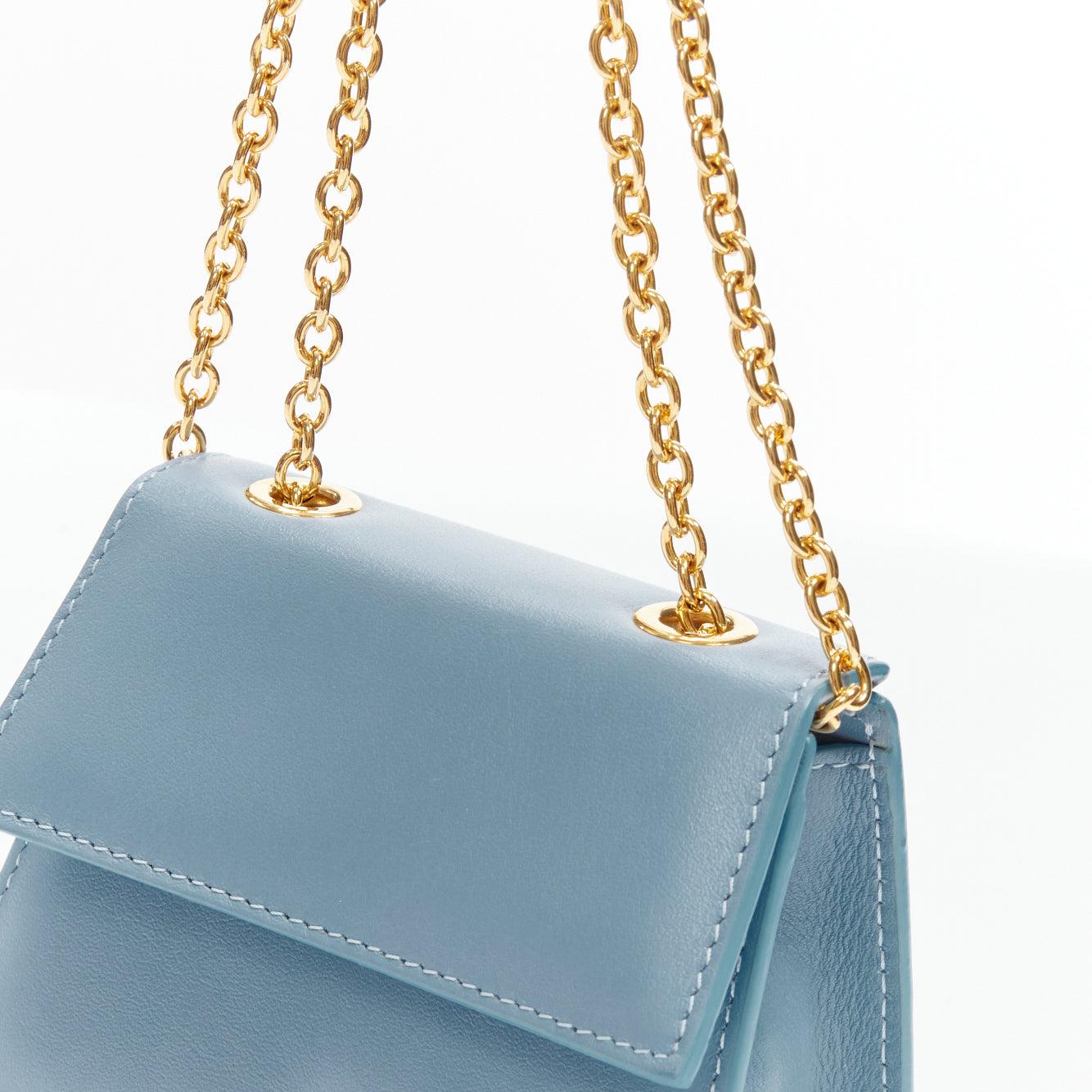 JACQUEMUS Le Piccolo blue leather gold chain boxy 2-way crossbody micro bag For Sale 1