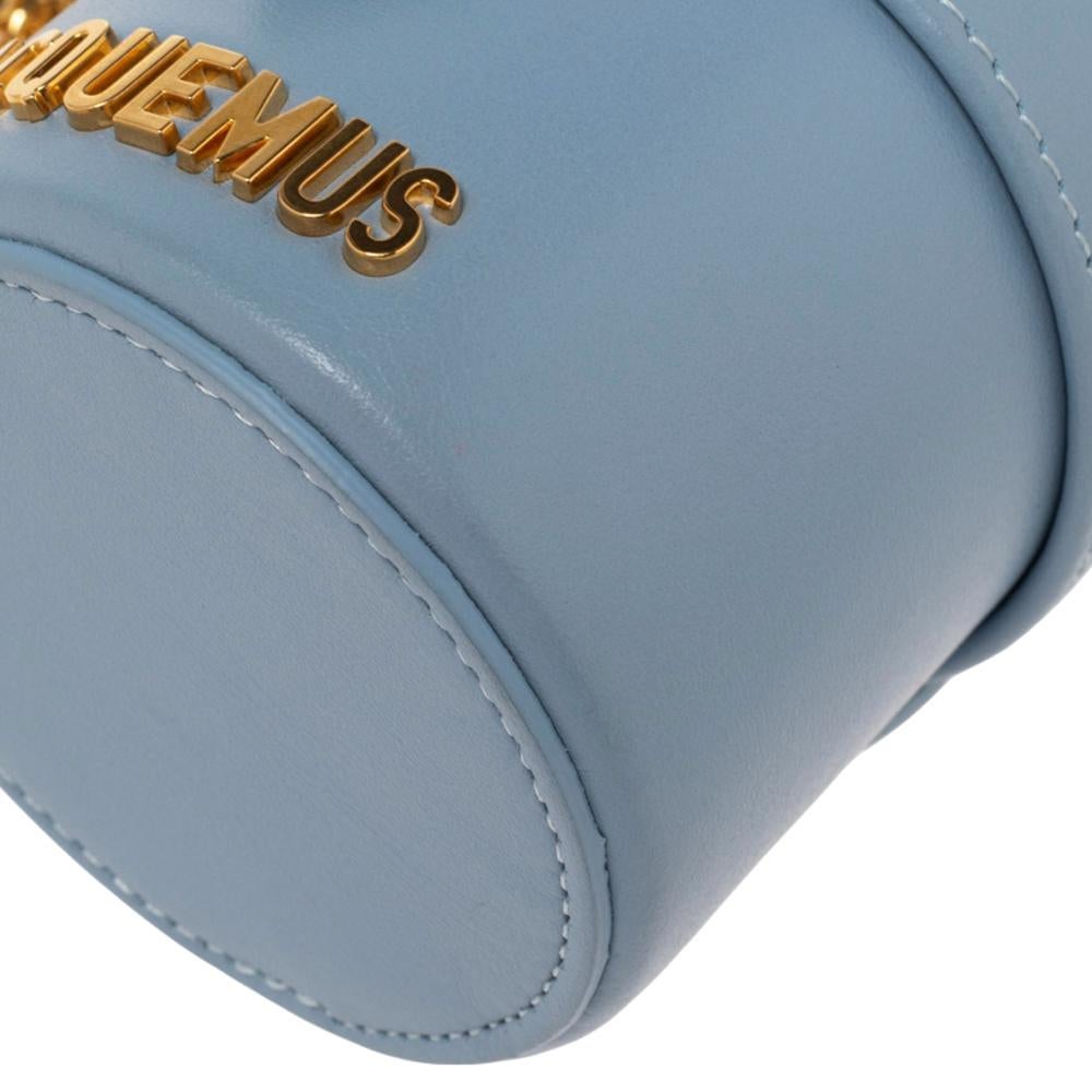 Jacquemus Light Blue Leather Mini Le Vanity Shoulder Bag In Good Condition In Dubai, Al Qouz 2