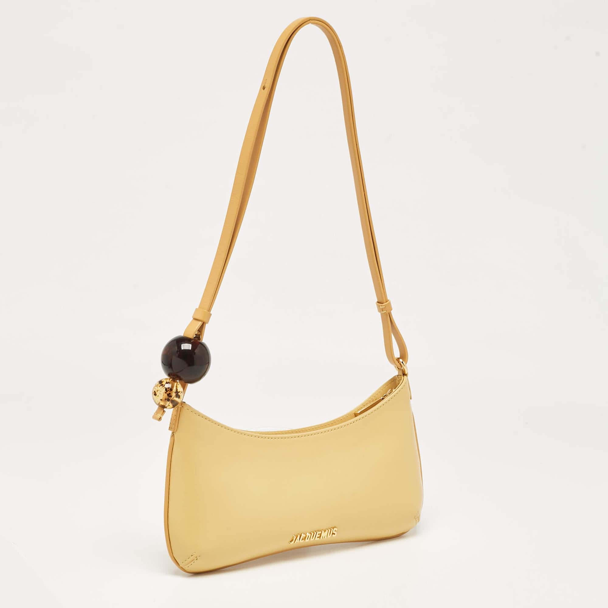 Jacquemus Light Yellow Leather Le Bisou Perle Bag In Good Condition In Dubai, Al Qouz 2
