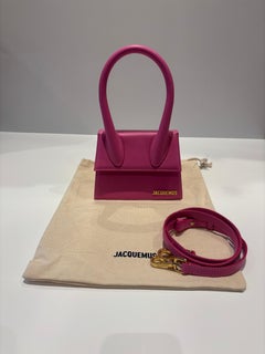 Jacquemus New Chiquita Moyen w/ Adjustable Strap and Dust Bag