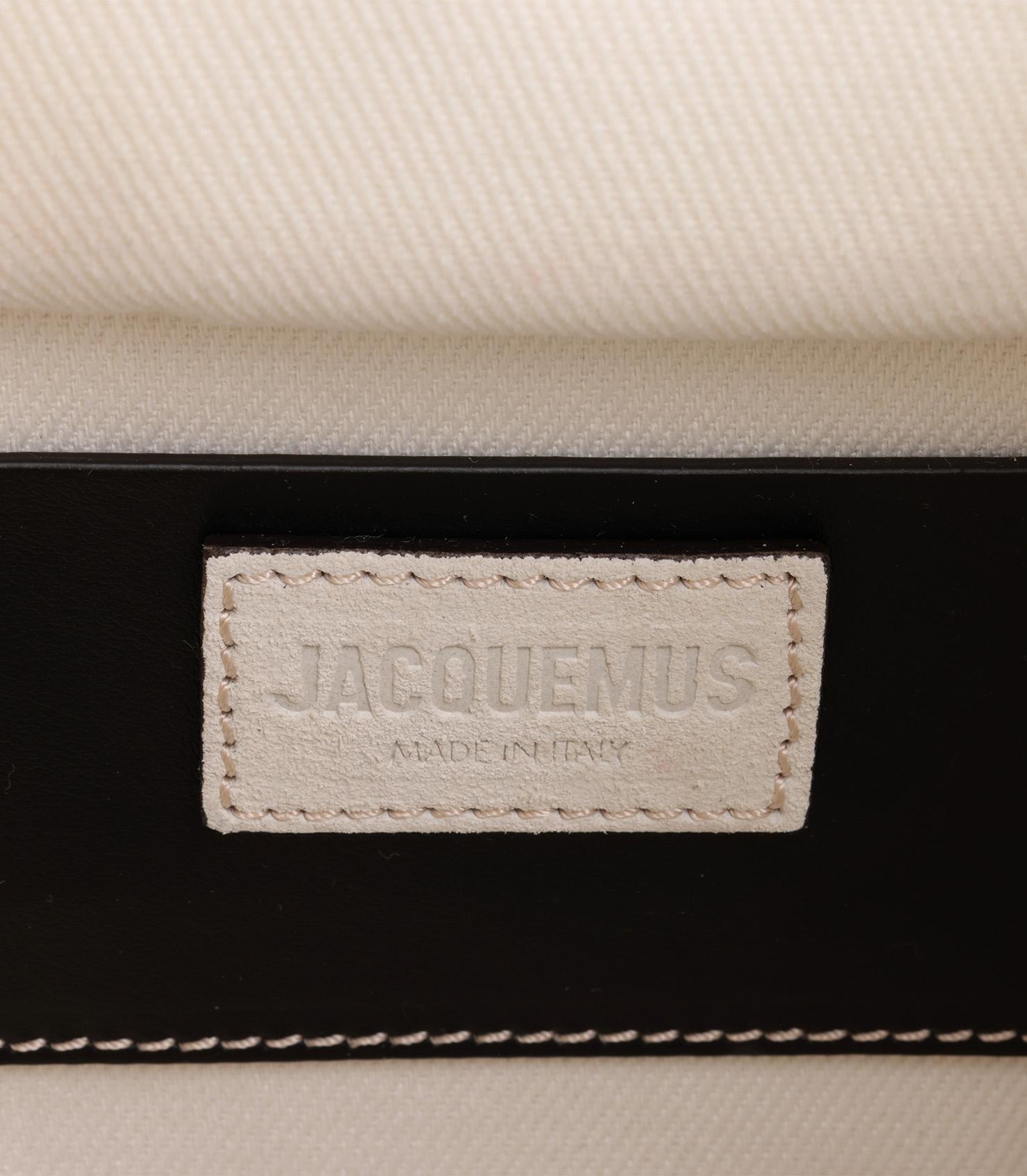 Jacquemus Off White Suede & Black Calfskin Leather Le Seau Carré Bucket Bag For Sale 3