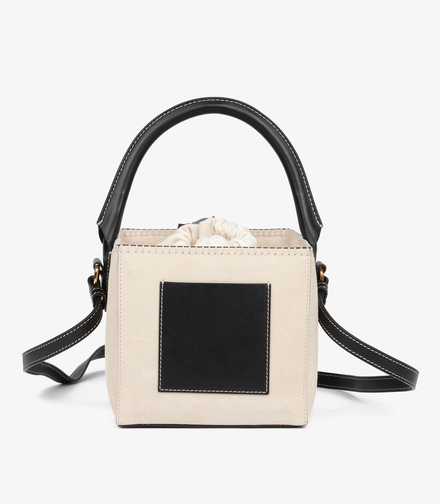 Jacquemus Off White Suede & Black Calfskin Leather Le Seau Carré Bucket Bag In Excellent Condition For Sale In Bishop's Stortford, Hertfordshire