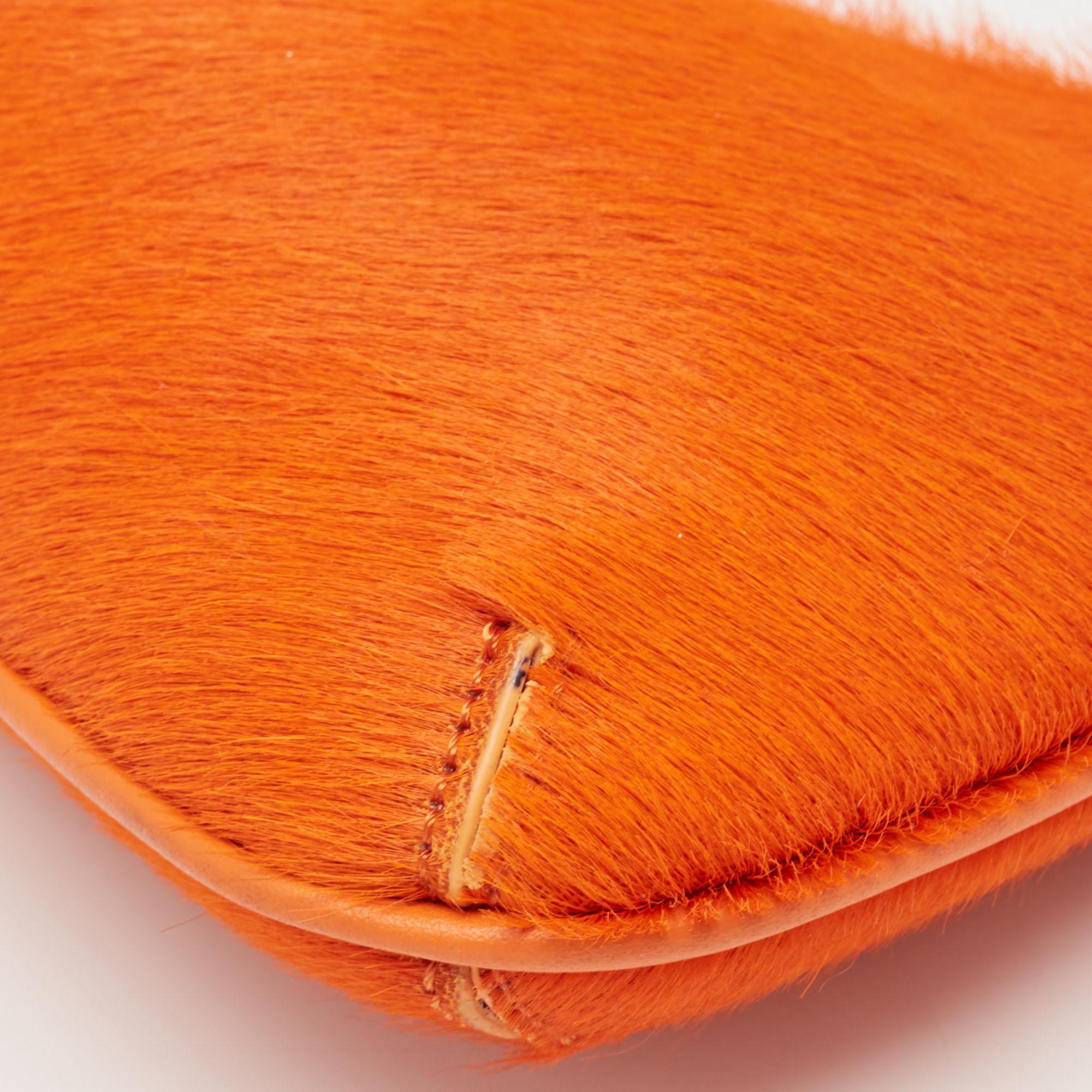 Jacquemus Orange Tasche aus Kalbshaar und Leder Le Bisou Baguette im Angebot 3