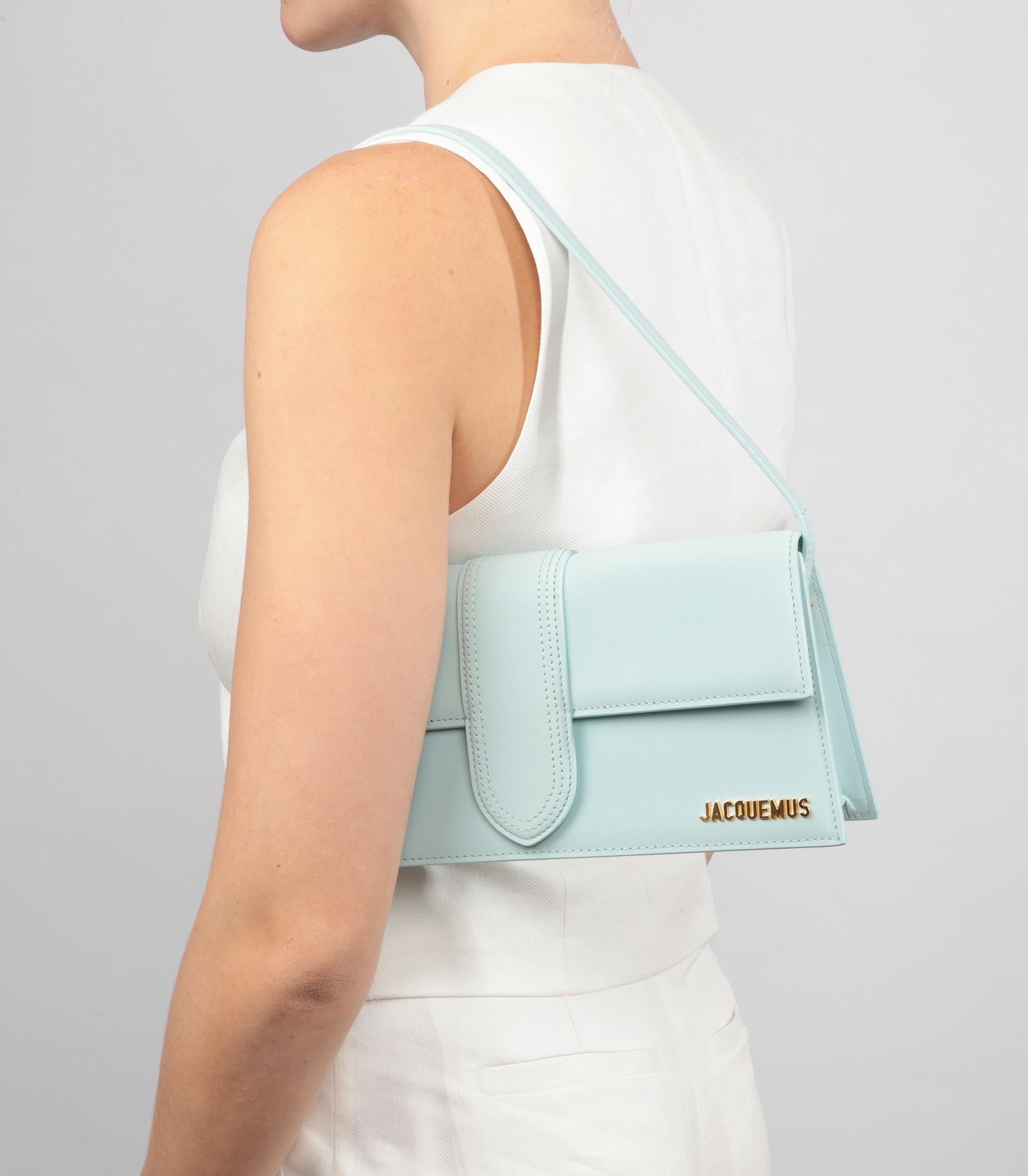 Jacquemus Pale Blue Smooth Calfskin Leather Le Bambino Long in vendita 7