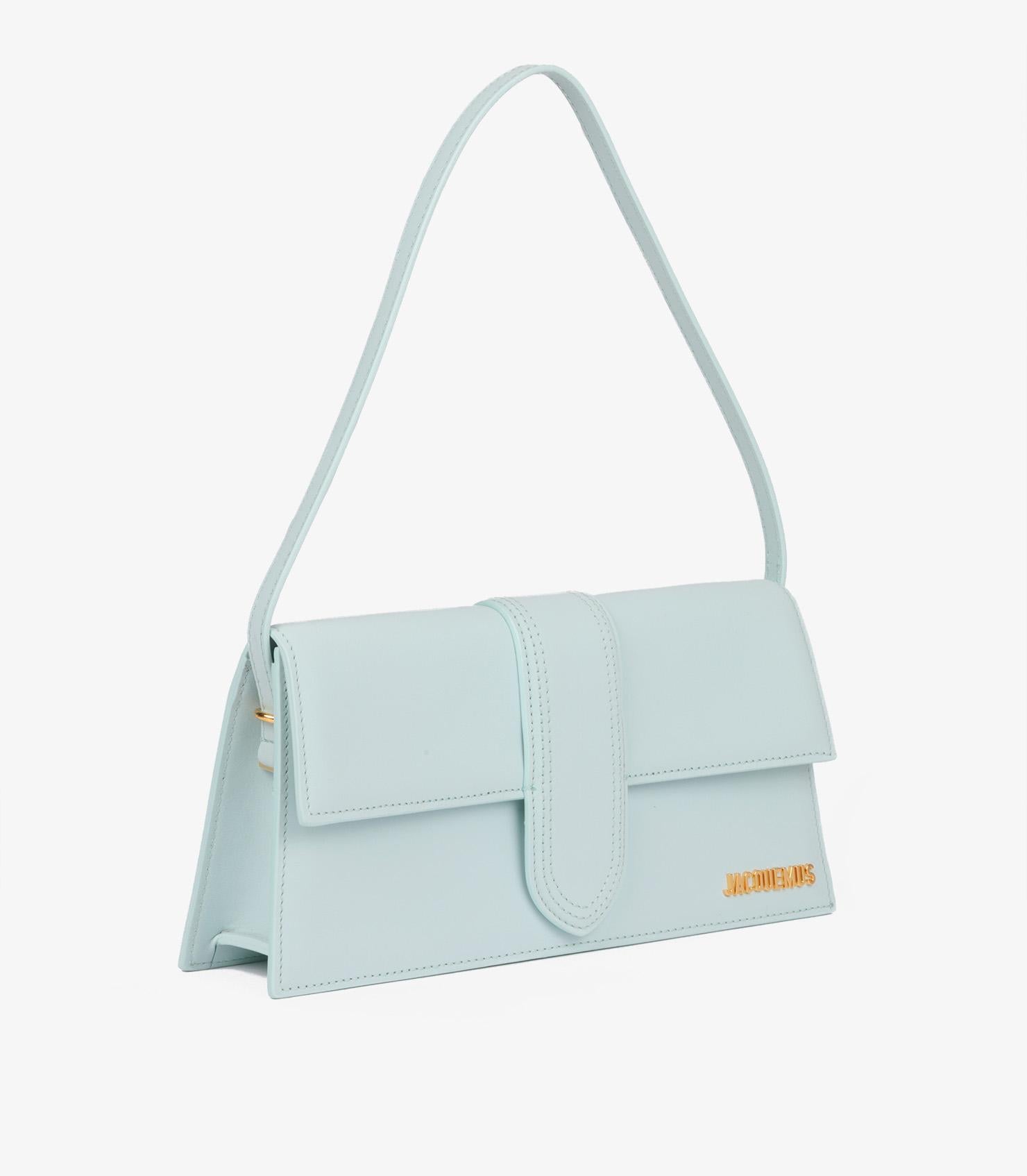 Jacquemus Pale Blue Smooth Calfskin Leather Le Bambino Long

Brand-Jacquemus
Model- Le Bambino Long
Product Type- Shoulder, Top Handle
Age- Circa 2023
Colour- Pale Blue
Hardware- Gold
Material(s)- Calfskin Leather

Height- 13.5cm
Width- 28cm
Depth-