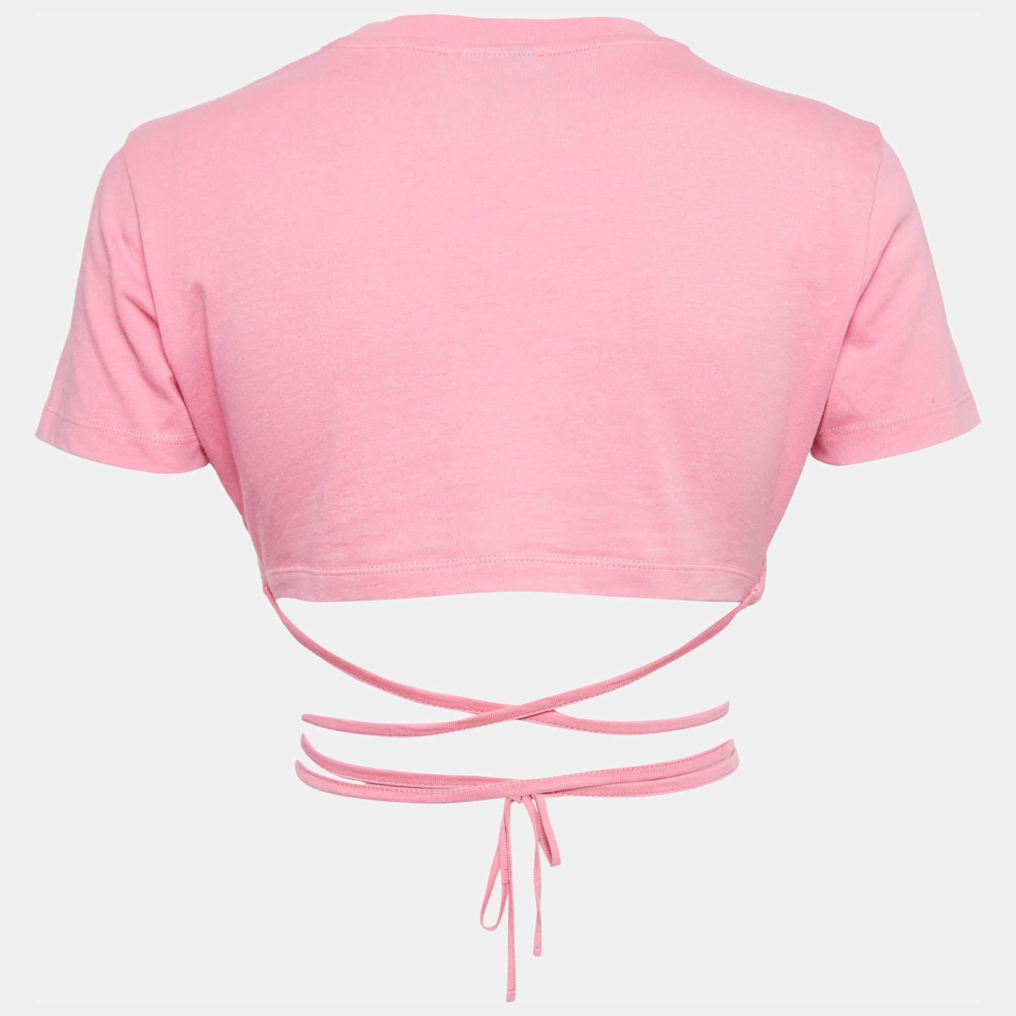 Find great style and comfort while wearing this designer top. Tailored using the best fabric  the creation has been given immense detail. Style it with a skirt and heels.