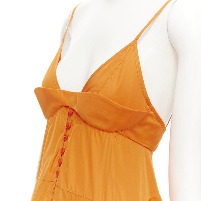 JACQUEMUS Runway robe longue en tafetta orange à boutons à l'avant IT34 XS
Référence : TACW/A00033
Marque : Jacquemus
Collectional : Défilé
Vu sur : Rihanna
Matériau : Coton
Couleur : Orange
Motif : Solide
Fermeture : bouton
Fabriqué en :